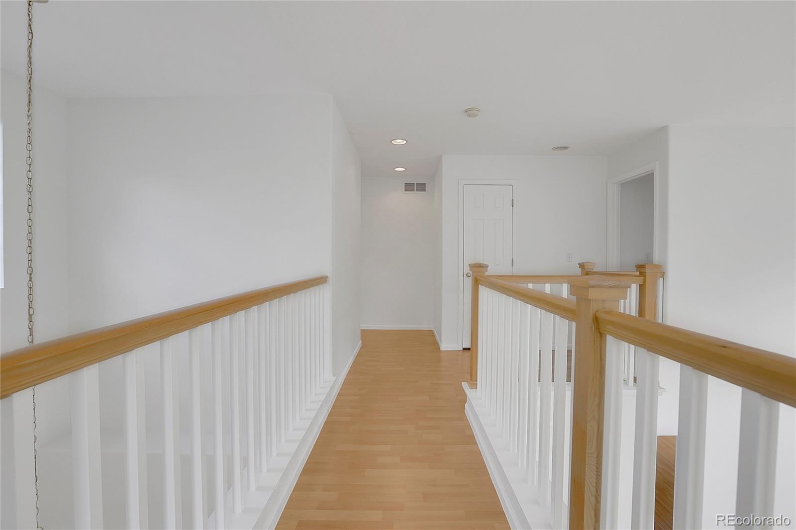 17712 Maplewood Circle, Aurora, CO 80016, 4 Bedrooms Bedrooms, ,3 BathroomsBathrooms,Residential,For Sale,Maplewood,REC8489750