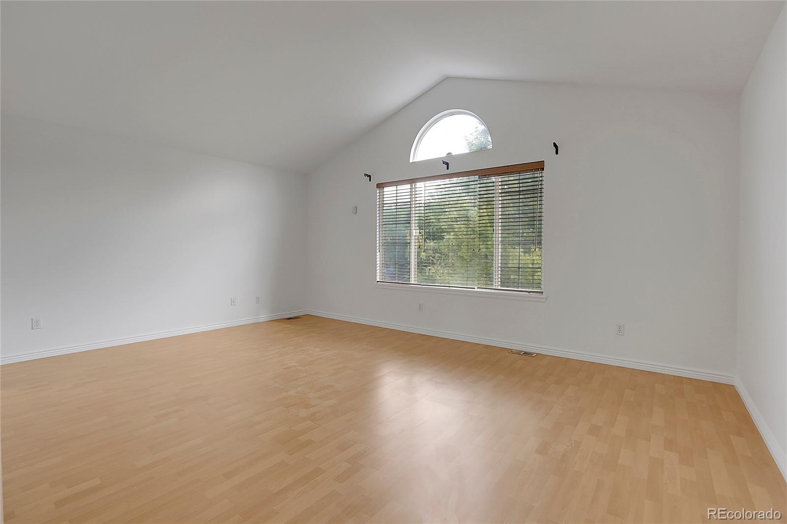 17712 Maplewood Circle, Aurora, CO 80016, 4 Bedrooms Bedrooms, ,3 BathroomsBathrooms,Residential,For Sale,Maplewood,REC8489750