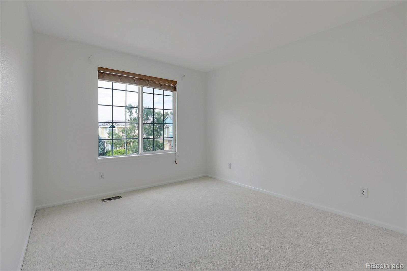 17712 Maplewood Circle, Aurora, CO 80016, 4 Bedrooms Bedrooms, ,3 BathroomsBathrooms,Residential,For Sale,Maplewood,REC8489750