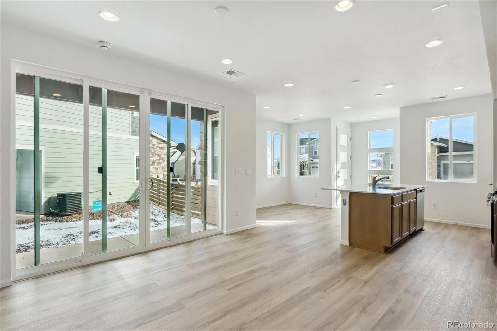 8693 Snake River Street, Littleton, CO 80125, 3 Bedrooms Bedrooms, ,3 BathroomsBathrooms,Residential,For Sale,Snake River,REC7905244