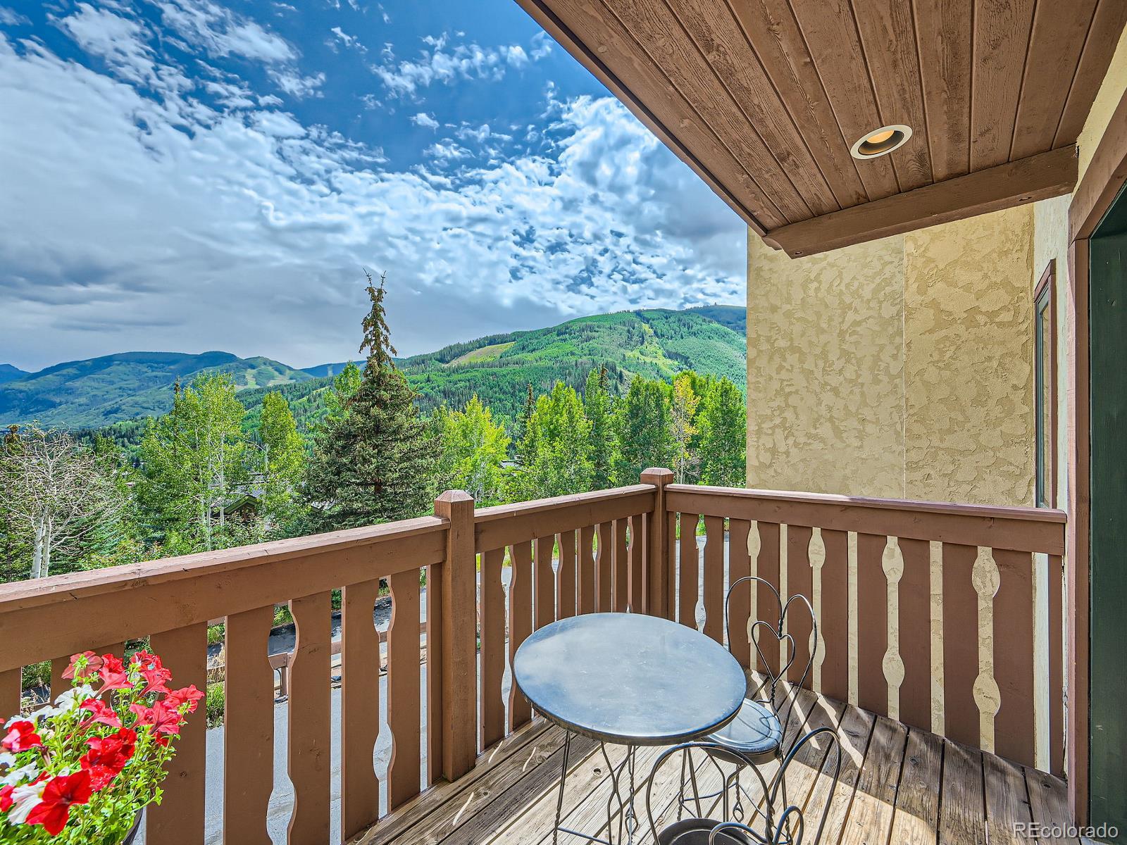 1370 Sandstone Drive #12, Vail, CO 81657, 3 Bedrooms Bedrooms, ,3 BathroomsBathrooms,Residential,For Sale,Sandstone,REC9014816