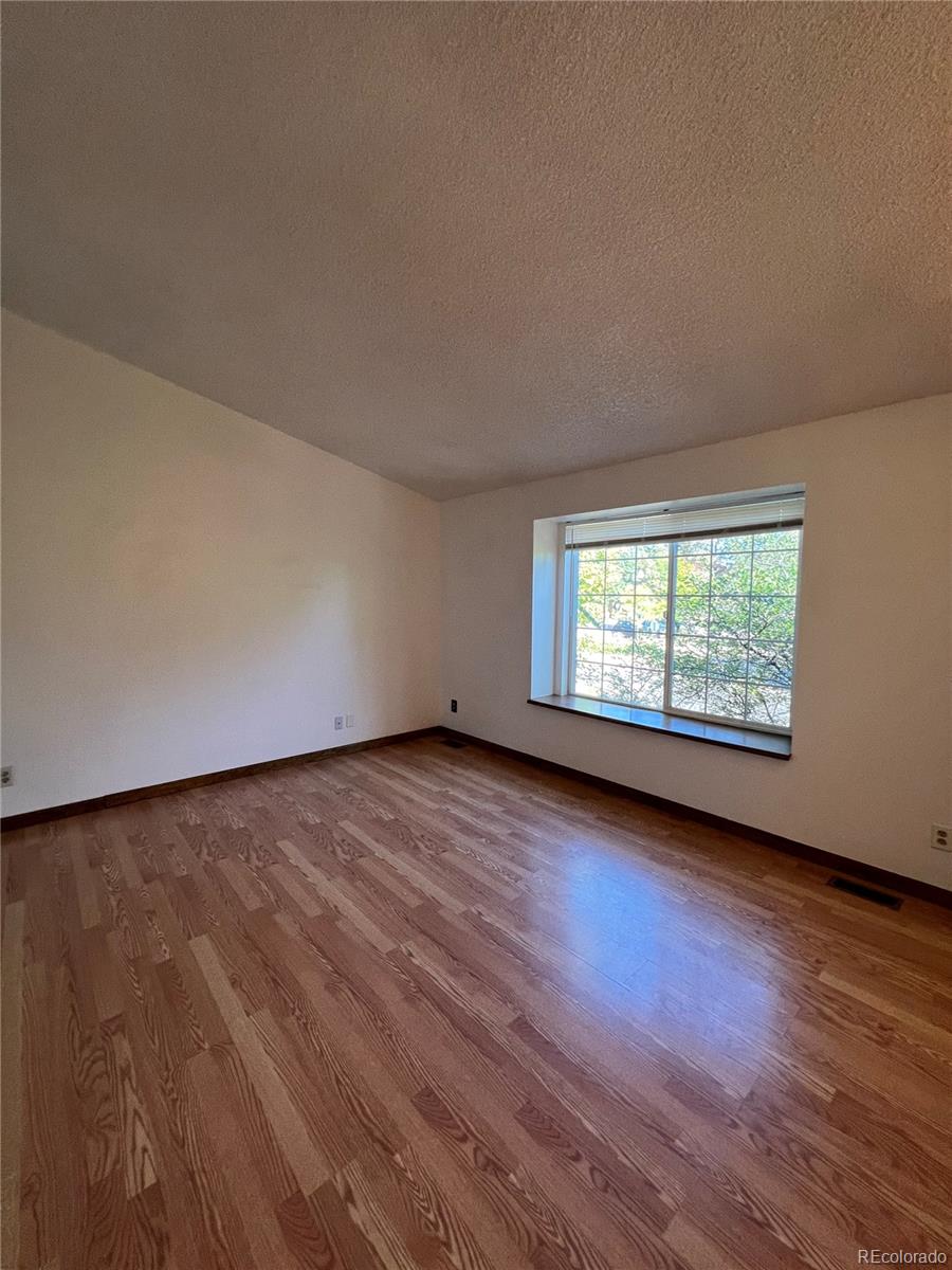 17214 Stanford Avenue, Aurora, CO 80015, 3 Bedrooms Bedrooms, ,2 BathroomsBathrooms,Residential,For Sale,Stanford,REC7129094
