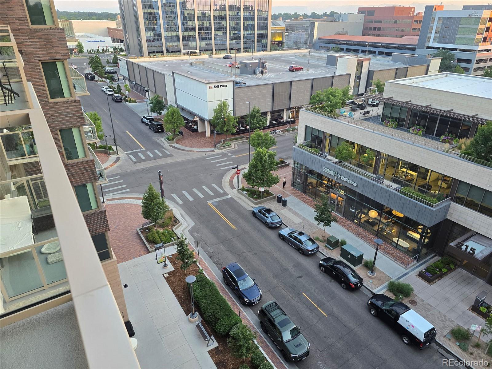 210 St Paul, Denver, CO 80206, 1 Bedroom Bedrooms, ,1 BathroomBathrooms,Rental,For Rent,St Paul,REC2519103
