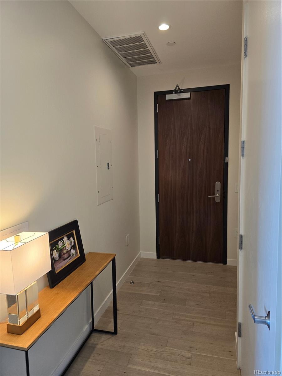 210 St Paul, Denver, CO 80206, 1 Bedroom Bedrooms, ,1 BathroomBathrooms,Rental,For Rent,St Paul,REC2519103