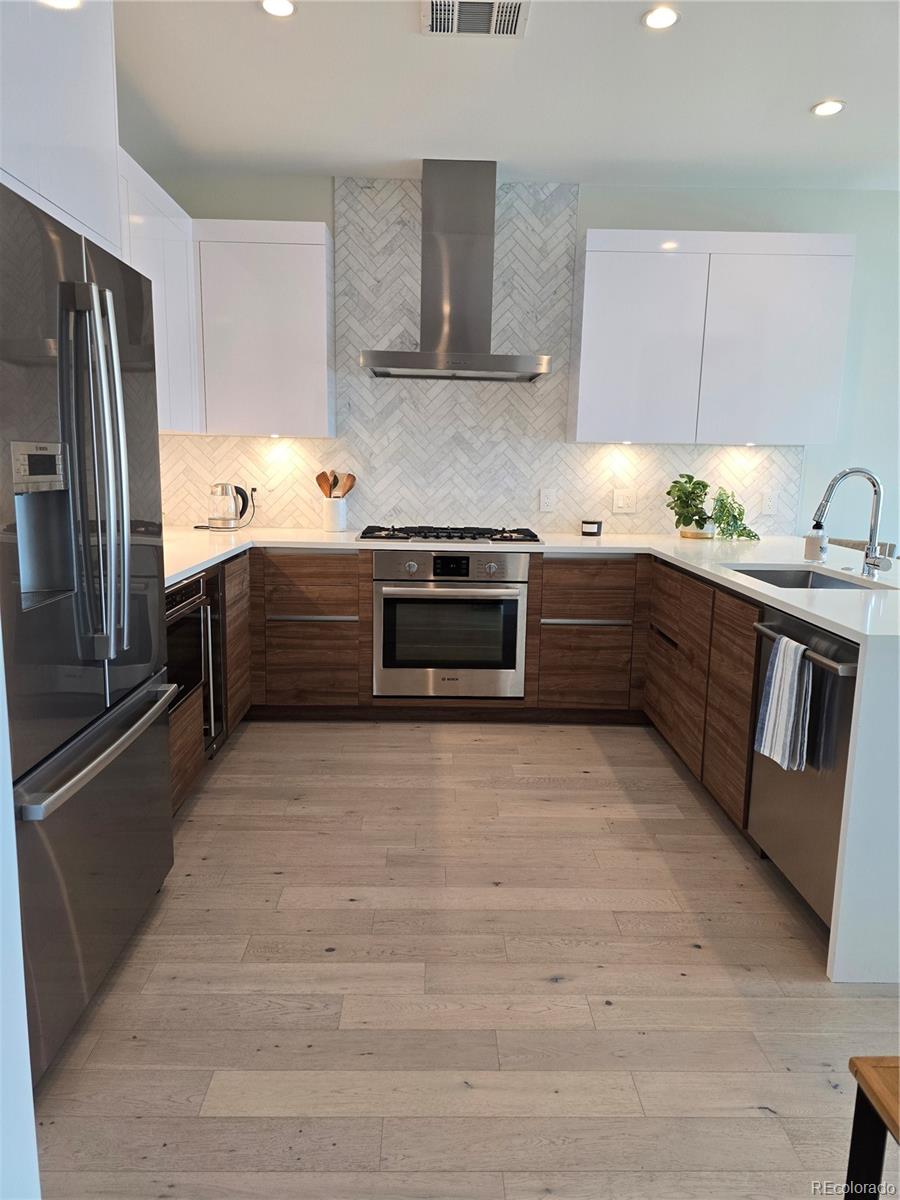 210 St Paul, Denver, CO 80206, 1 Bedroom Bedrooms, ,1 BathroomBathrooms,Rental,For Rent,St Paul,REC2519103