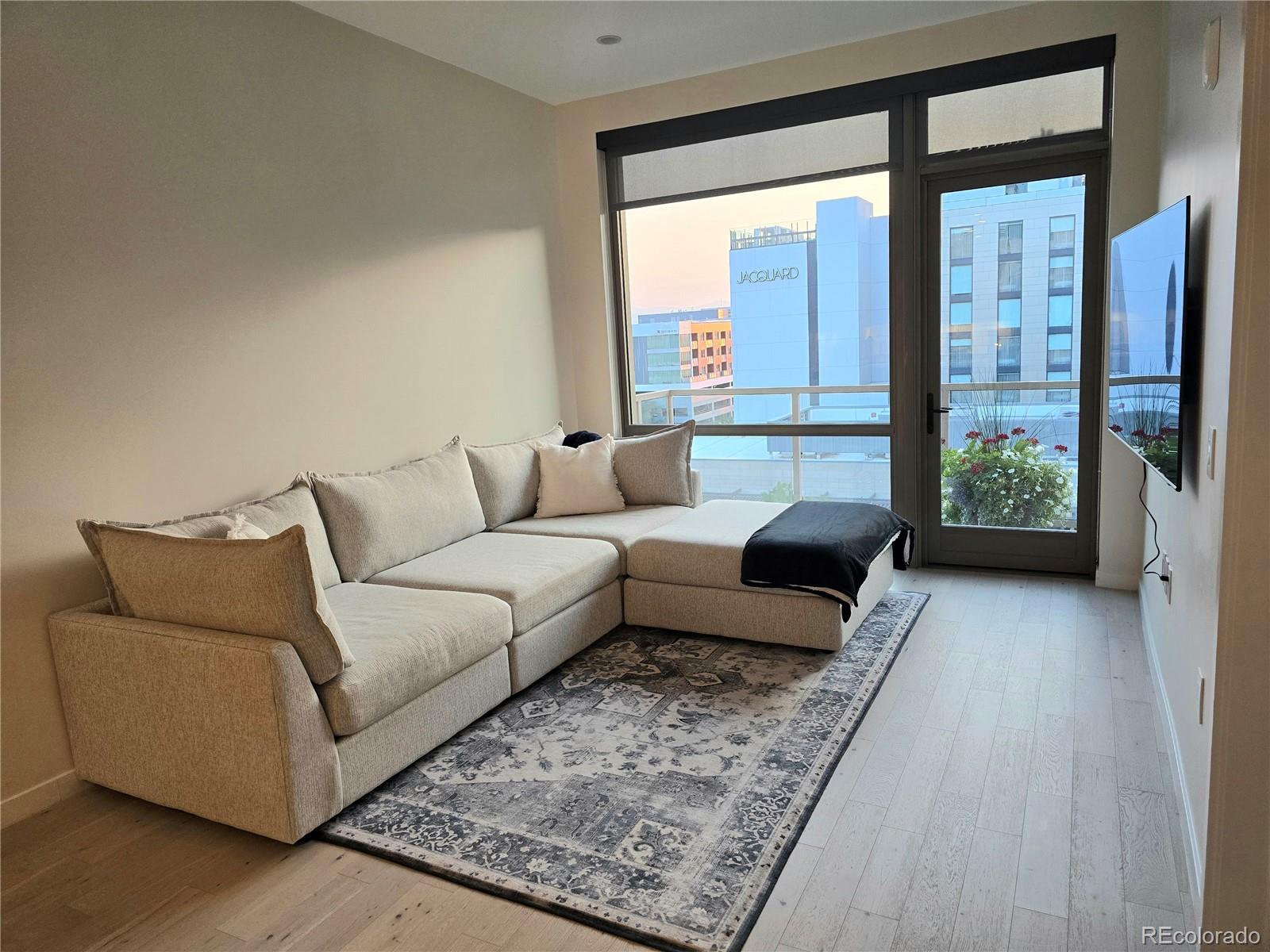 210 St Paul, Denver, CO 80206, 1 Bedroom Bedrooms, ,1 BathroomBathrooms,Rental,For Rent,St Paul,REC2519103