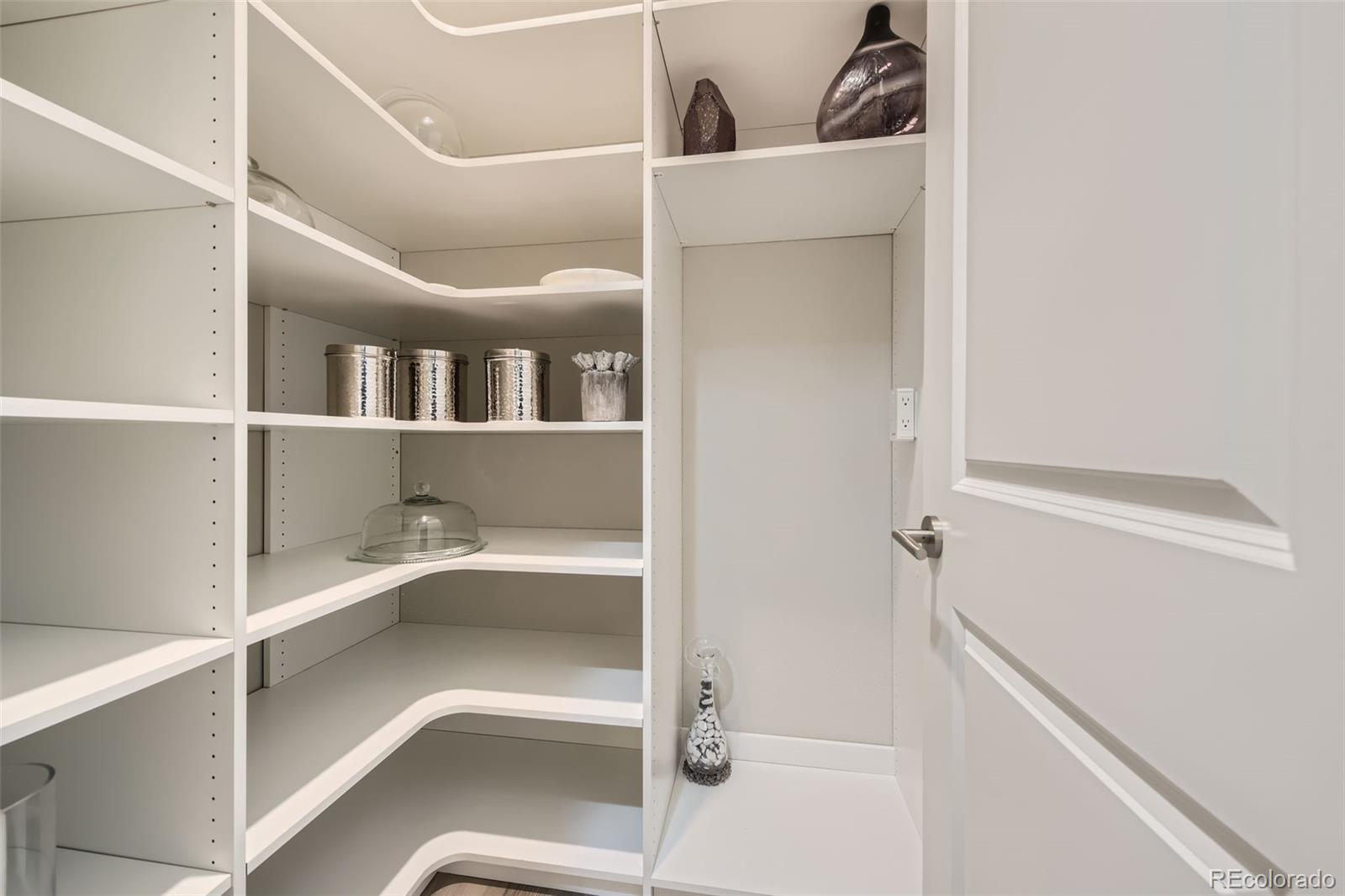 6458 Lei lani Drive, Castle Rock, CO 80108, 6 Bedrooms Bedrooms, ,5 BathroomsBathrooms,Residential,For Sale,Lei lani,REC8927331