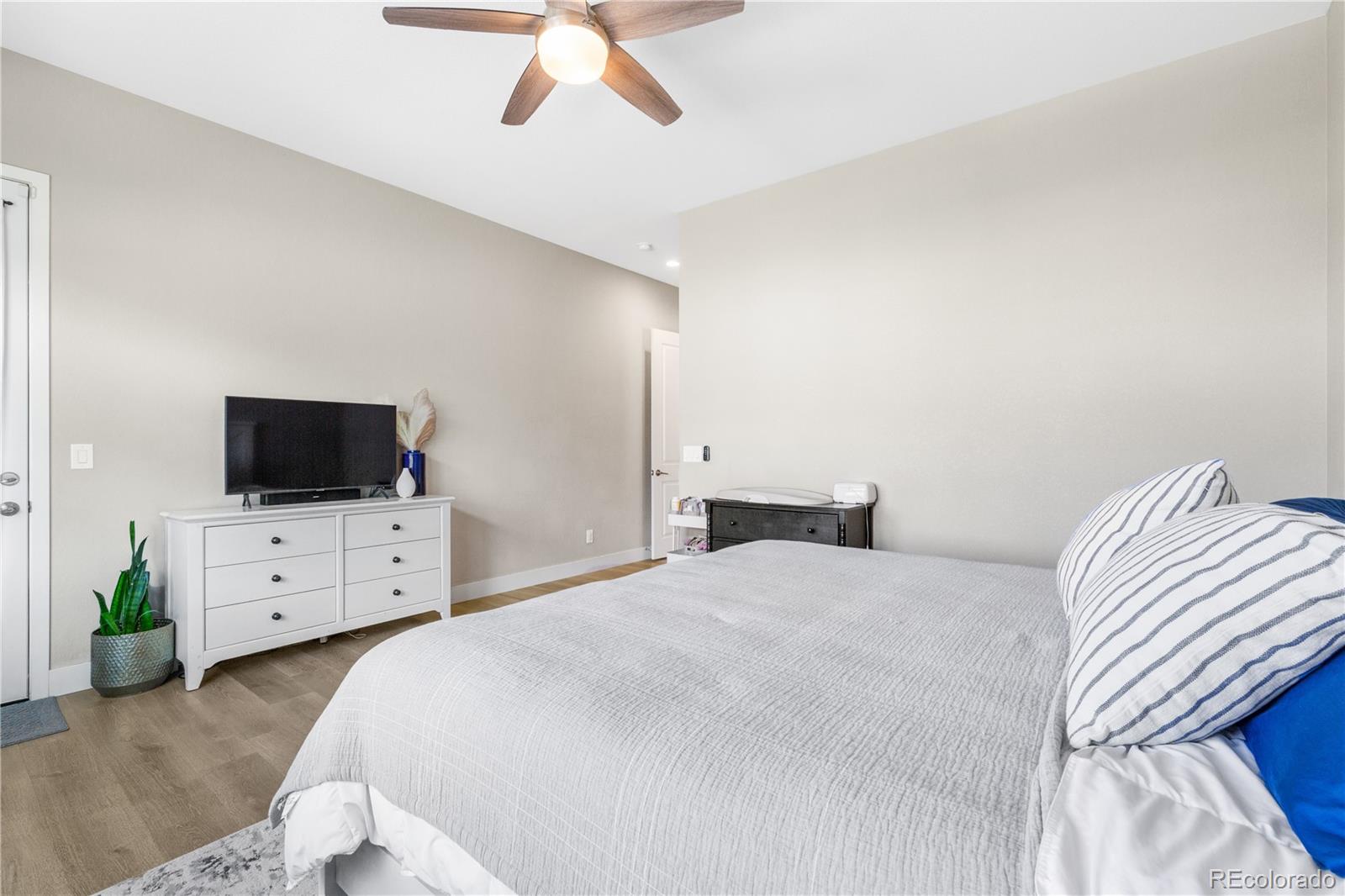 4607 Lakeside Drive, Firestone, CO 80504, 4 Bedrooms Bedrooms, ,4 BathroomsBathrooms,Residential,For Sale,Lakeside,REC7091444