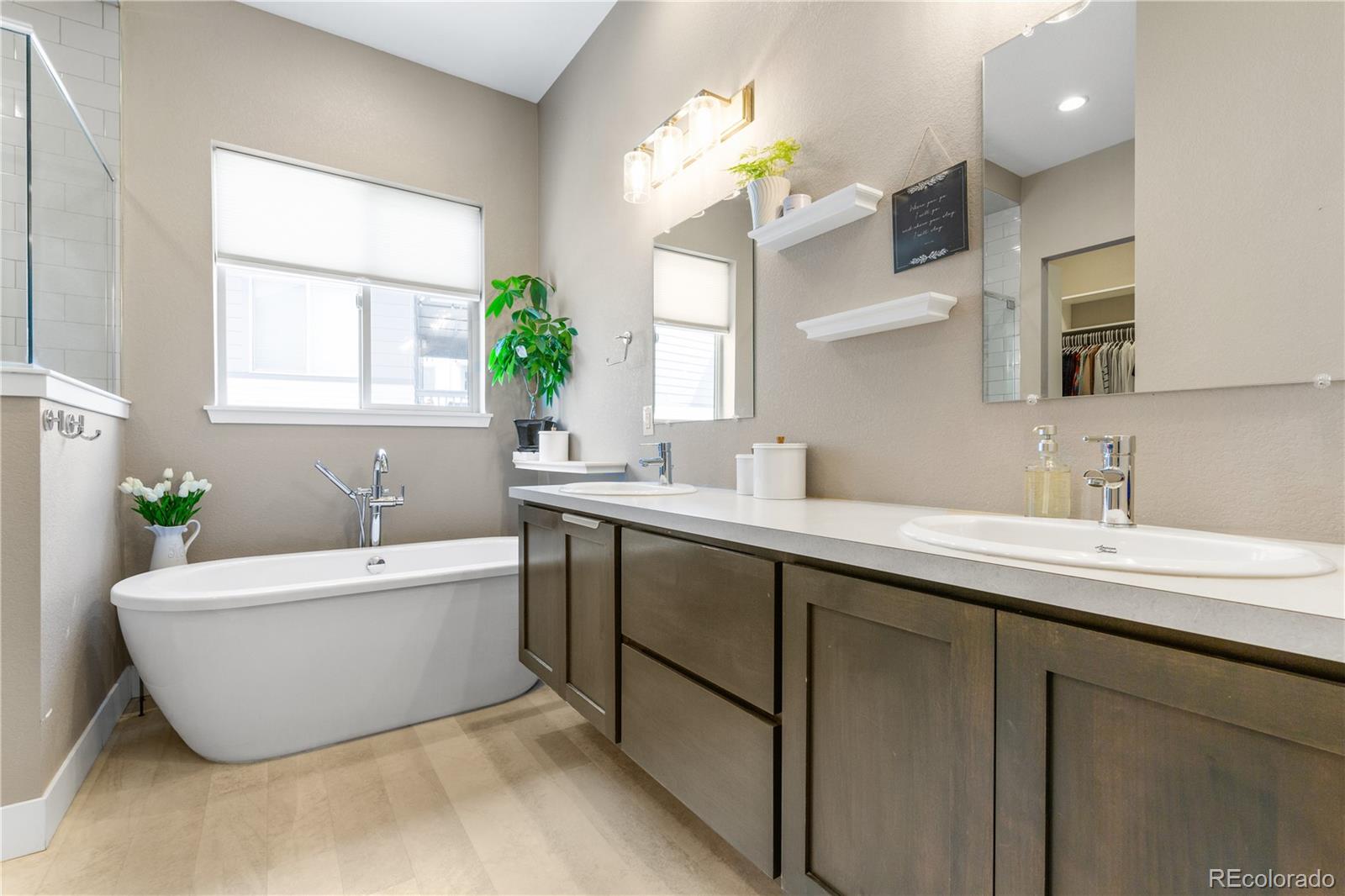 4607 Lakeside Drive, Firestone, CO 80504, 4 Bedrooms Bedrooms, ,4 BathroomsBathrooms,Residential,For Sale,Lakeside,REC7091444