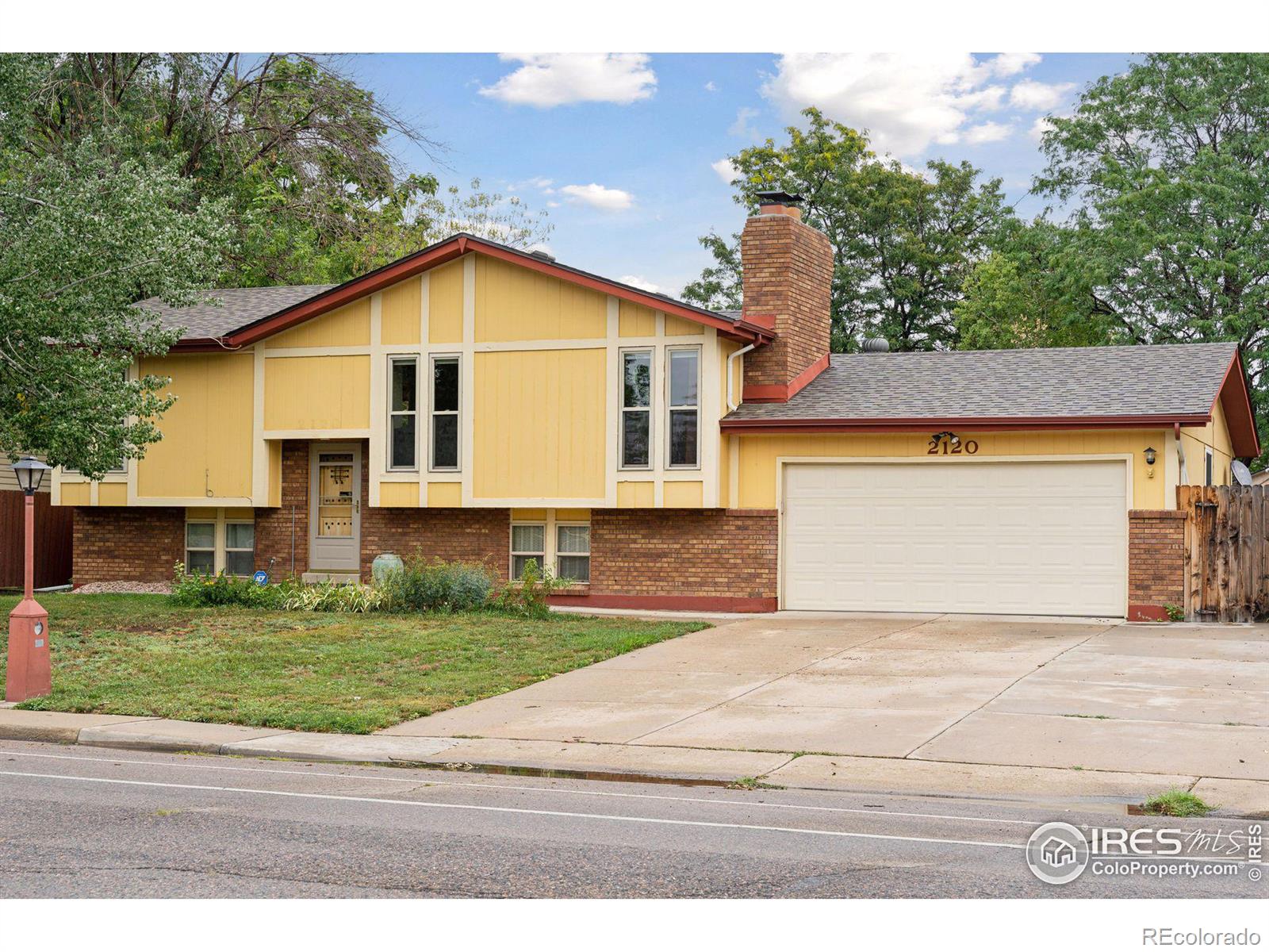 2120 Gay Street, Longmont, CO 80501, 4 Bedrooms Bedrooms, ,3 BathroomsBathrooms,Residential,For Sale,Gay,RECIR1018433