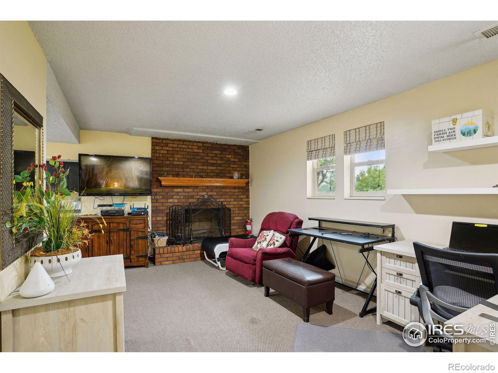 2120 Gay Street, Longmont, CO 80501, 4 Bedrooms Bedrooms, ,3 BathroomsBathrooms,Residential,For Sale,Gay,RECIR1018433