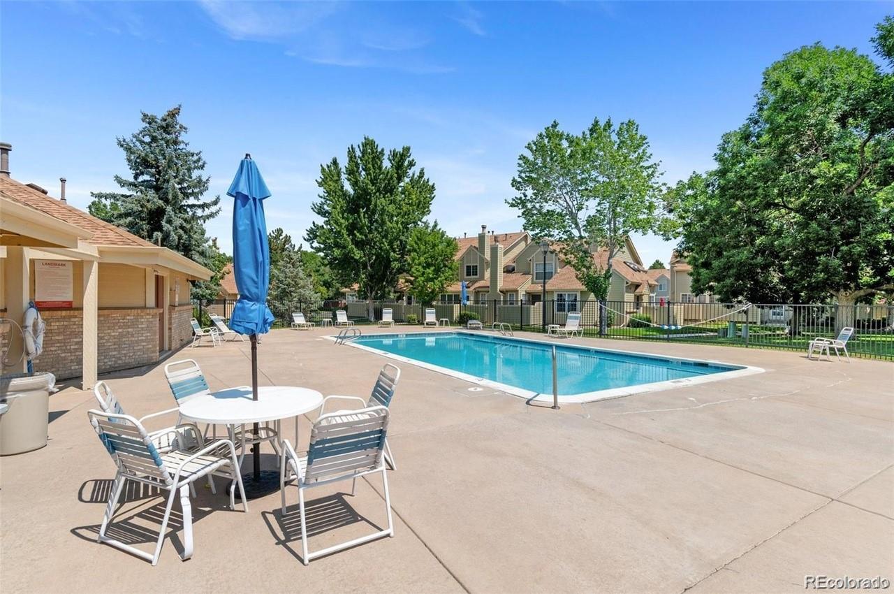 7370 Florida Avenue #1055, Denver, CO 80231, 3 Bedrooms Bedrooms, ,3 BathroomsBathrooms,Residential,For Sale,Landmark Townhomes,Florida,REC4169271
