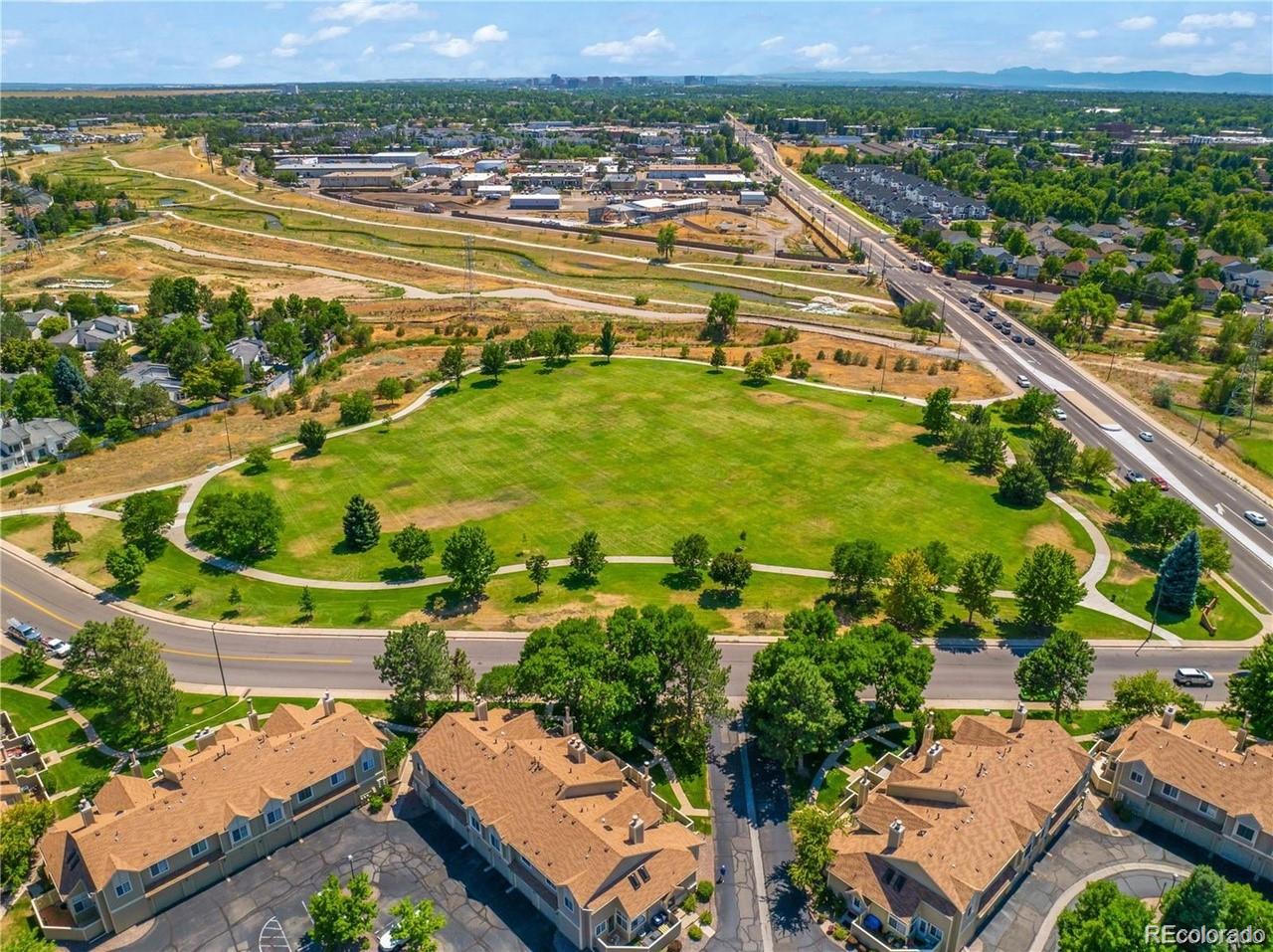 7370 Florida Avenue #1055, Denver, CO 80231, 3 Bedrooms Bedrooms, ,3 BathroomsBathrooms,Residential,For Sale,Landmark Townhomes,Florida,REC4169271