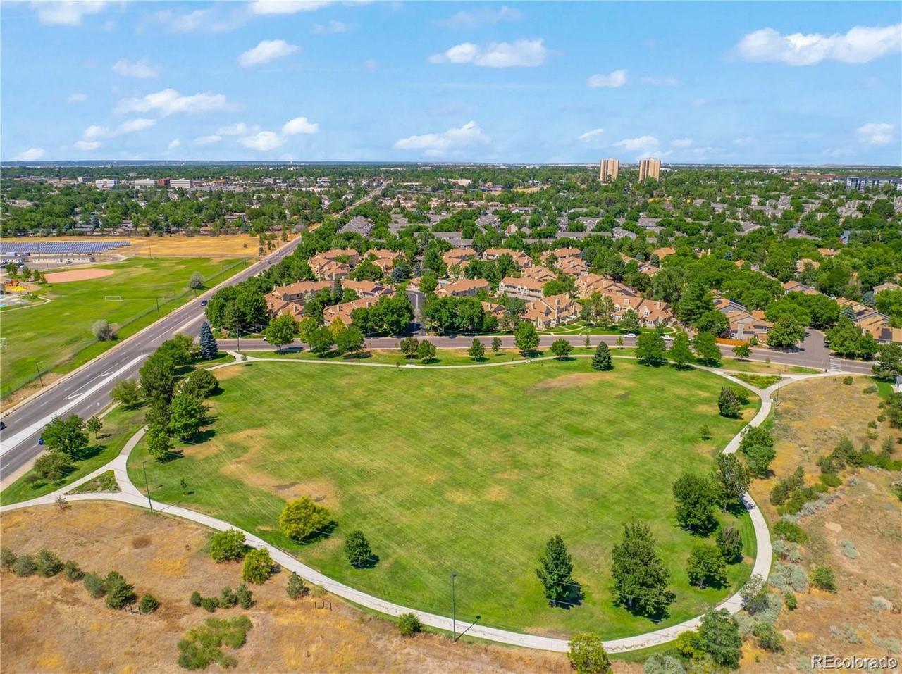 7370 Florida Avenue #1055, Denver, CO 80231, 3 Bedrooms Bedrooms, ,3 BathroomsBathrooms,Residential,For Sale,Landmark Townhomes,Florida,REC4169271