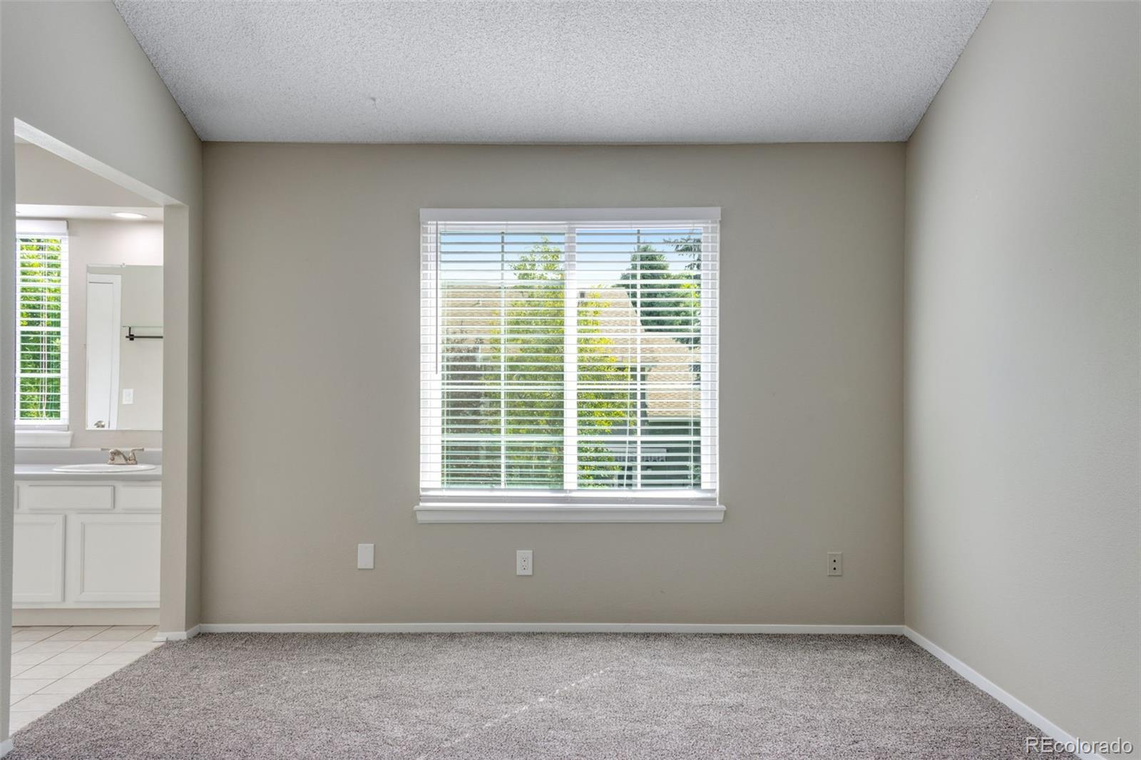 7370 Florida Avenue #1055, Denver, CO 80231, 3 Bedrooms Bedrooms, ,3 BathroomsBathrooms,Residential,For Sale,Landmark Townhomes,Florida,REC4169271