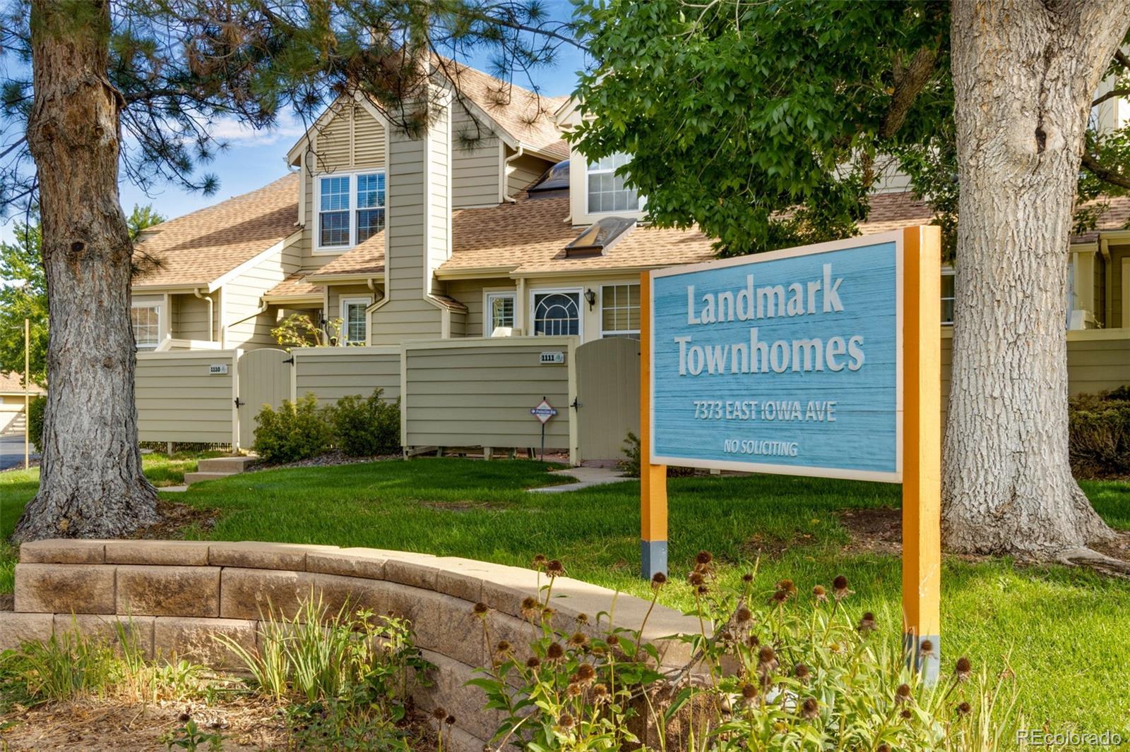 7370 Florida Avenue #1055, Denver, CO 80231, 3 Bedrooms Bedrooms, ,3 BathroomsBathrooms,Residential,For Sale,Landmark Townhomes,Florida,REC4169271