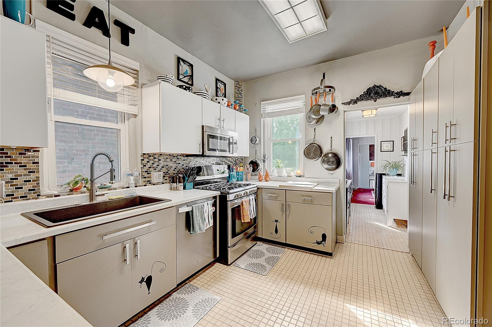 917 Kalamath Street, Denver, CO 80204, 5 Bedrooms Bedrooms, ,2 BathroomsBathrooms,Residential,For Sale,Kalamath,REC9005273