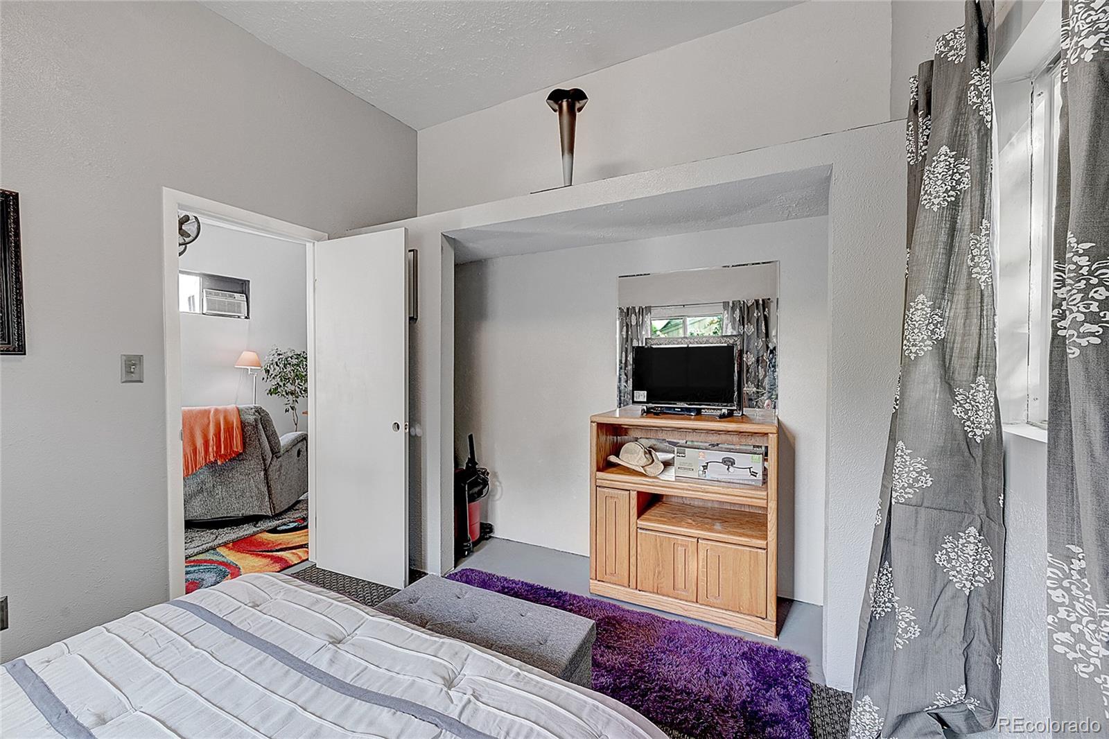917 Kalamath Street, Denver, CO 80204, 5 Bedrooms Bedrooms, ,2 BathroomsBathrooms,Residential,For Sale,Kalamath,REC9005273