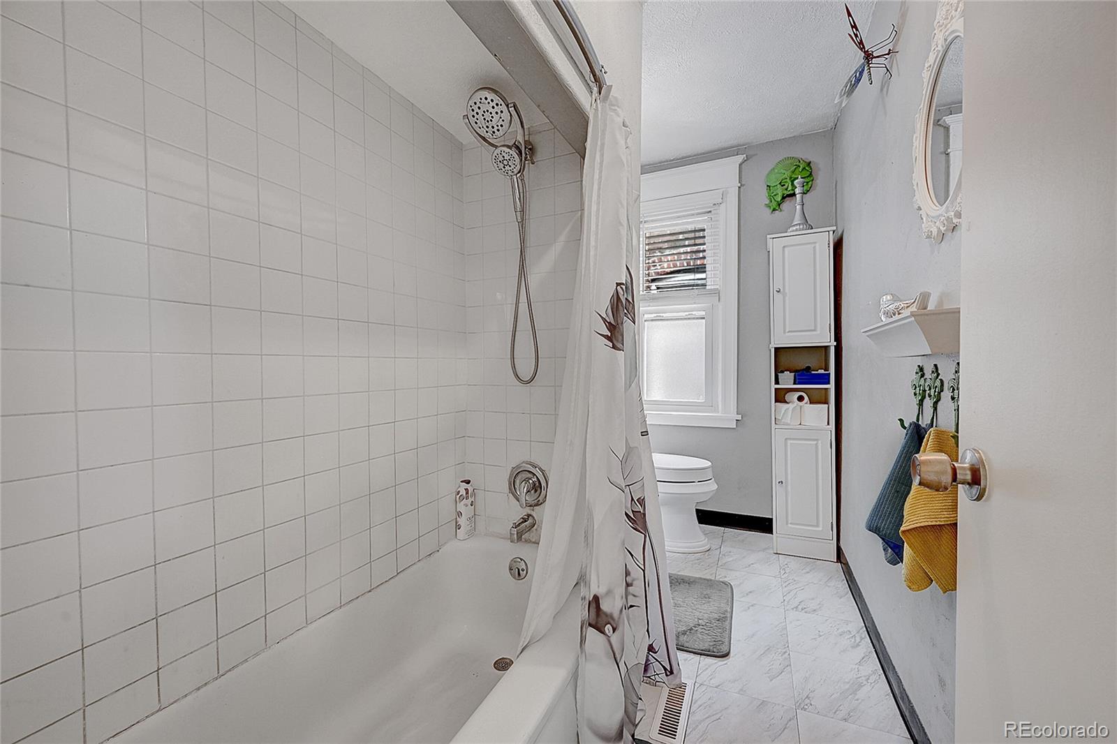 917 Kalamath Street, Denver, CO 80204, 5 Bedrooms Bedrooms, ,2 BathroomsBathrooms,Residential,For Sale,Kalamath,REC9005273