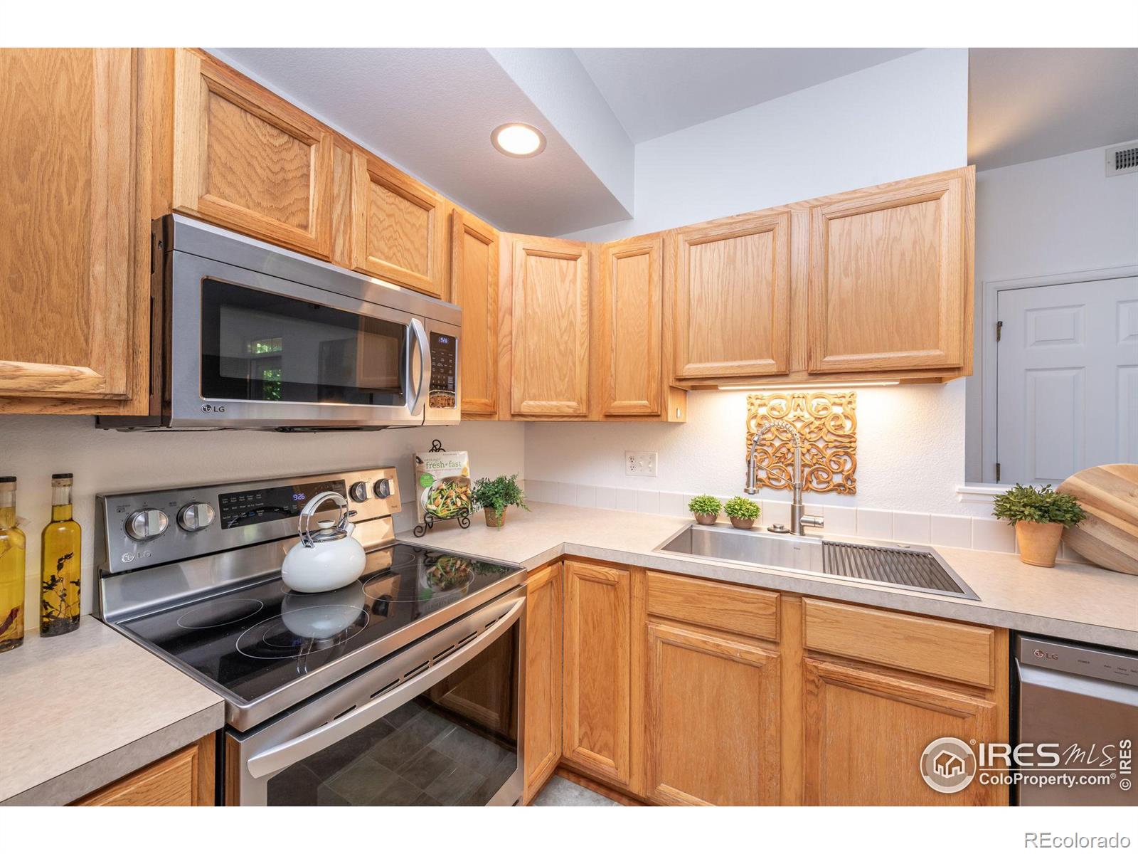 635 Gooseberry Drive #1908, Longmont, CO 80503, 2 Bedrooms Bedrooms, ,2 BathroomsBathrooms,Residential,For Sale,Gooseberry,RECIR1018564