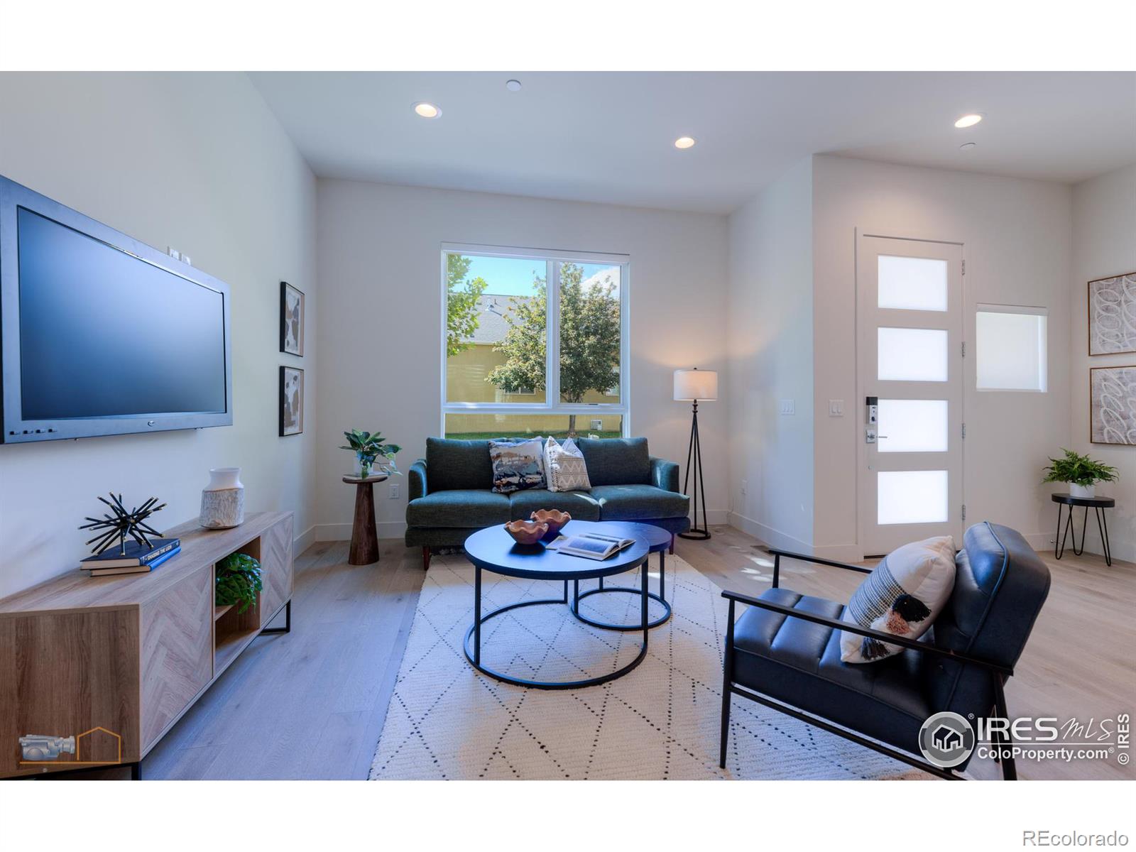 3105 Bluff Street, Boulder, CO 80301, 3 Bedrooms Bedrooms, ,3 BathroomsBathrooms,Residential,For Sale,Bluff,RECIR1018646