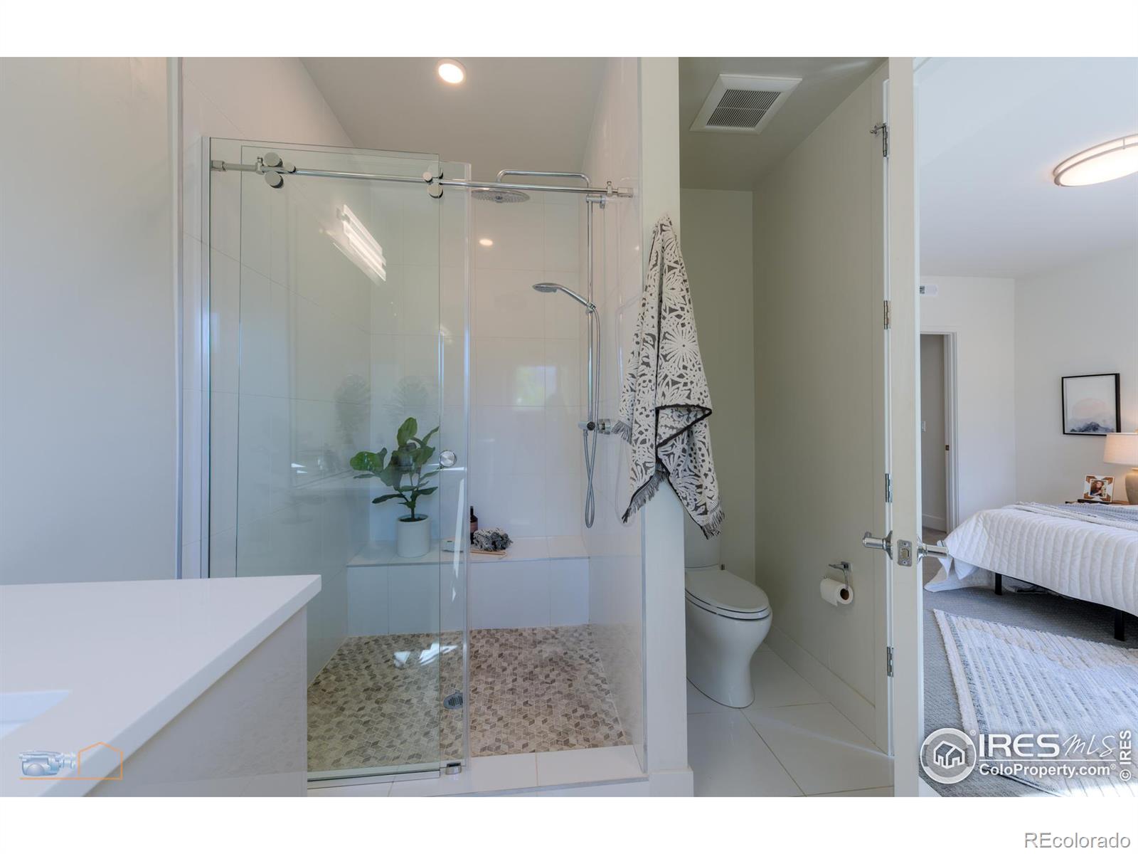 3105 Bluff Street, Boulder, CO 80301, 3 Bedrooms Bedrooms, ,3 BathroomsBathrooms,Residential,For Sale,Bluff,RECIR1018646