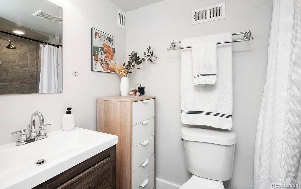 3443 Lawrence Street, Denver, CO 80205, 4 Bedrooms Bedrooms, ,3 BathroomsBathrooms,Residential,For Sale,Lawrence,REC4495413
