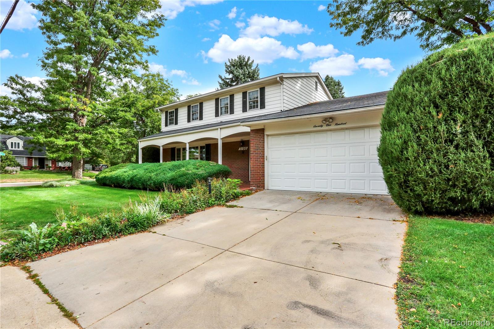 7100 Virginia Avenue, Denver, CO 80224, 4 Bedrooms Bedrooms, ,3 BathroomsBathrooms,Residential,For Sale,Virginia,REC3922921