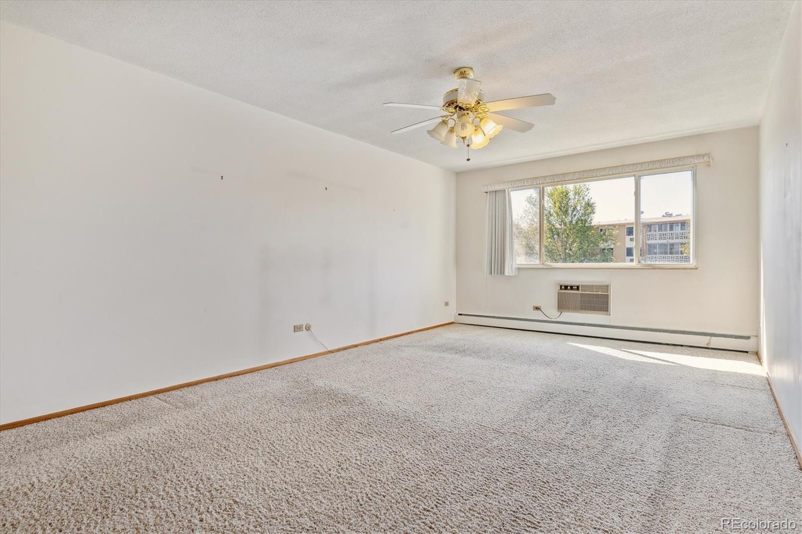 660 Alton Way #5C, Denver, CO 80247, 2 Bedrooms Bedrooms, ,2 BathroomsBathrooms,Residential,For Sale,Alton,REC3204240