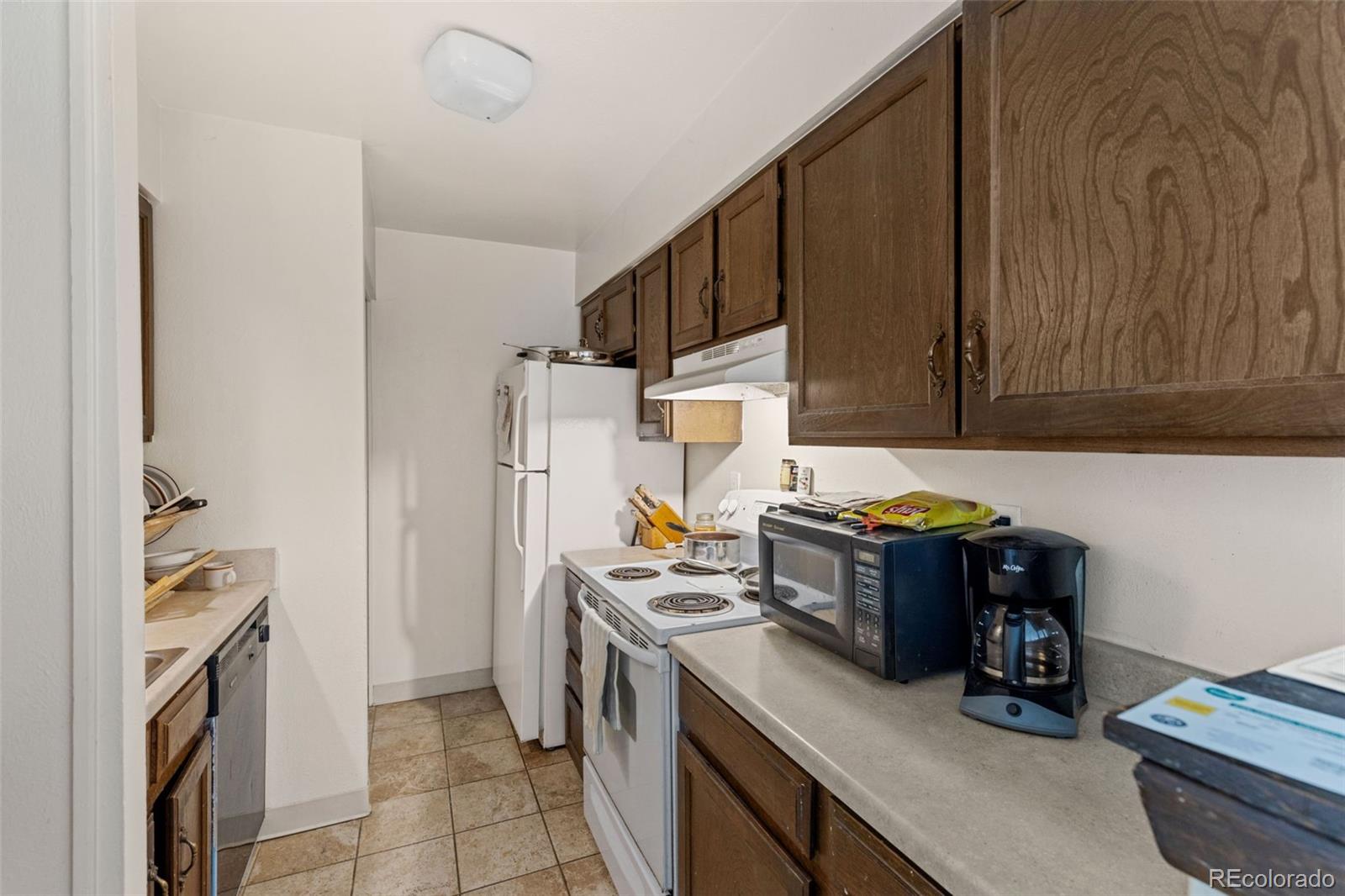 2330 Wedgewood Avenue, Longmont, CO 80503, 8 Bedrooms Bedrooms, ,4 BathroomsBathrooms,Income,For Sale,Wedgewood Apartments,Wedgewood,REC6093499