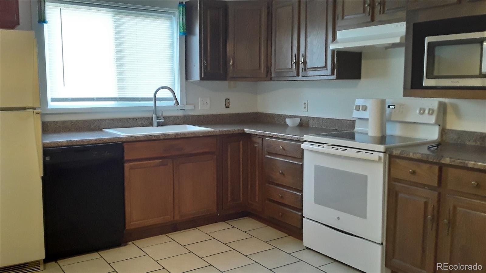 520 Lincoln Avenue, Arriba, CO 80804, 1 Bedroom Bedrooms, ,1 BathroomBathrooms,Residential,For Sale,Lincoln,REC9975805