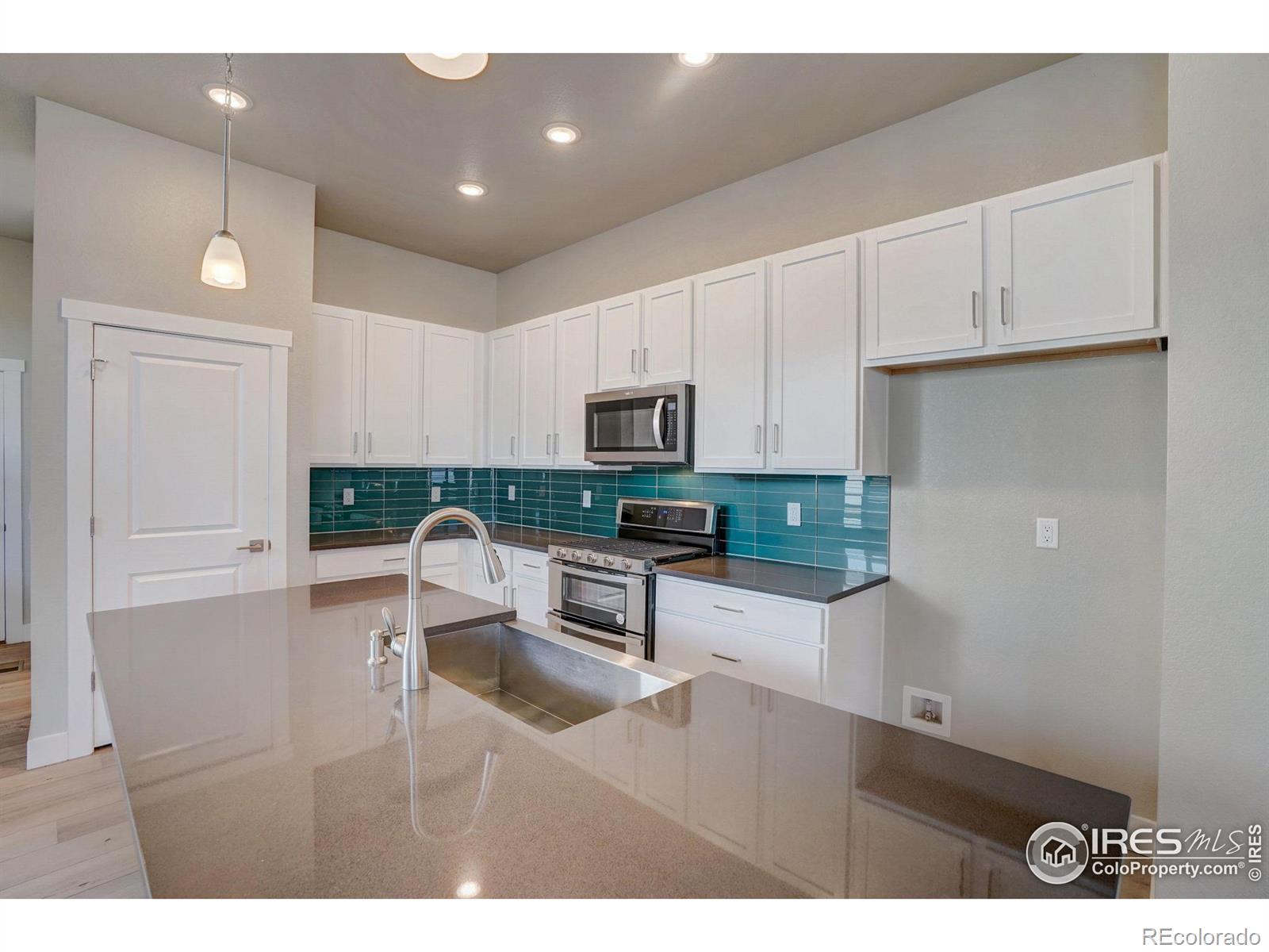 5018 Rendezvous Parkway, Timnath, CO 80547, 3 Bedrooms Bedrooms, ,3 BathroomsBathrooms,Residential,For Sale,Rendezvous,RECIR1018772