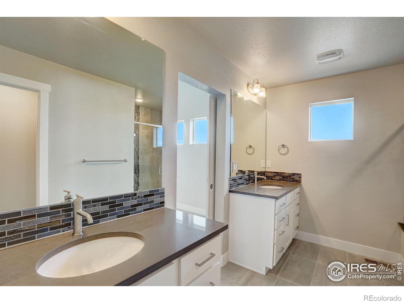 5018 Rendezvous Parkway, Timnath, CO 80547, 3 Bedrooms Bedrooms, ,3 BathroomsBathrooms,Residential,For Sale,Rendezvous,RECIR1018772