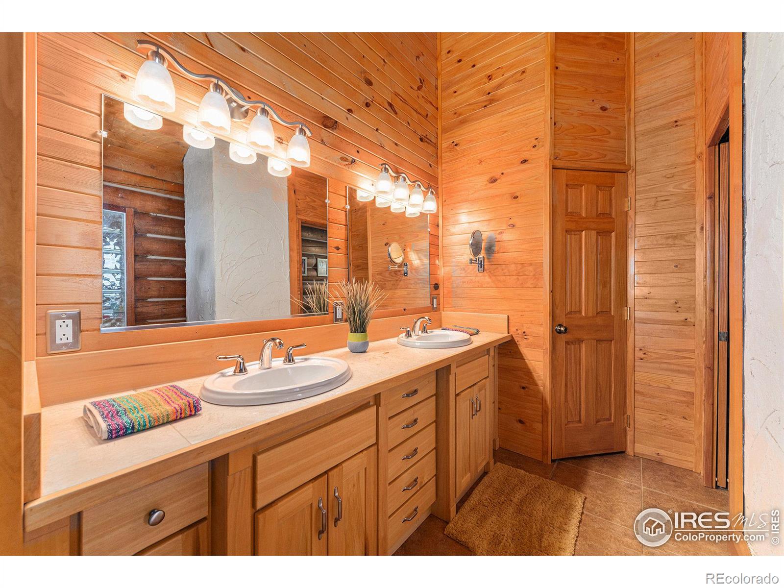 404 Mica Court, Bellvue, CO 80512, 2 Bedrooms Bedrooms, ,4 BathroomsBathrooms,Residential,For Sale,Mica,RECIR1018854