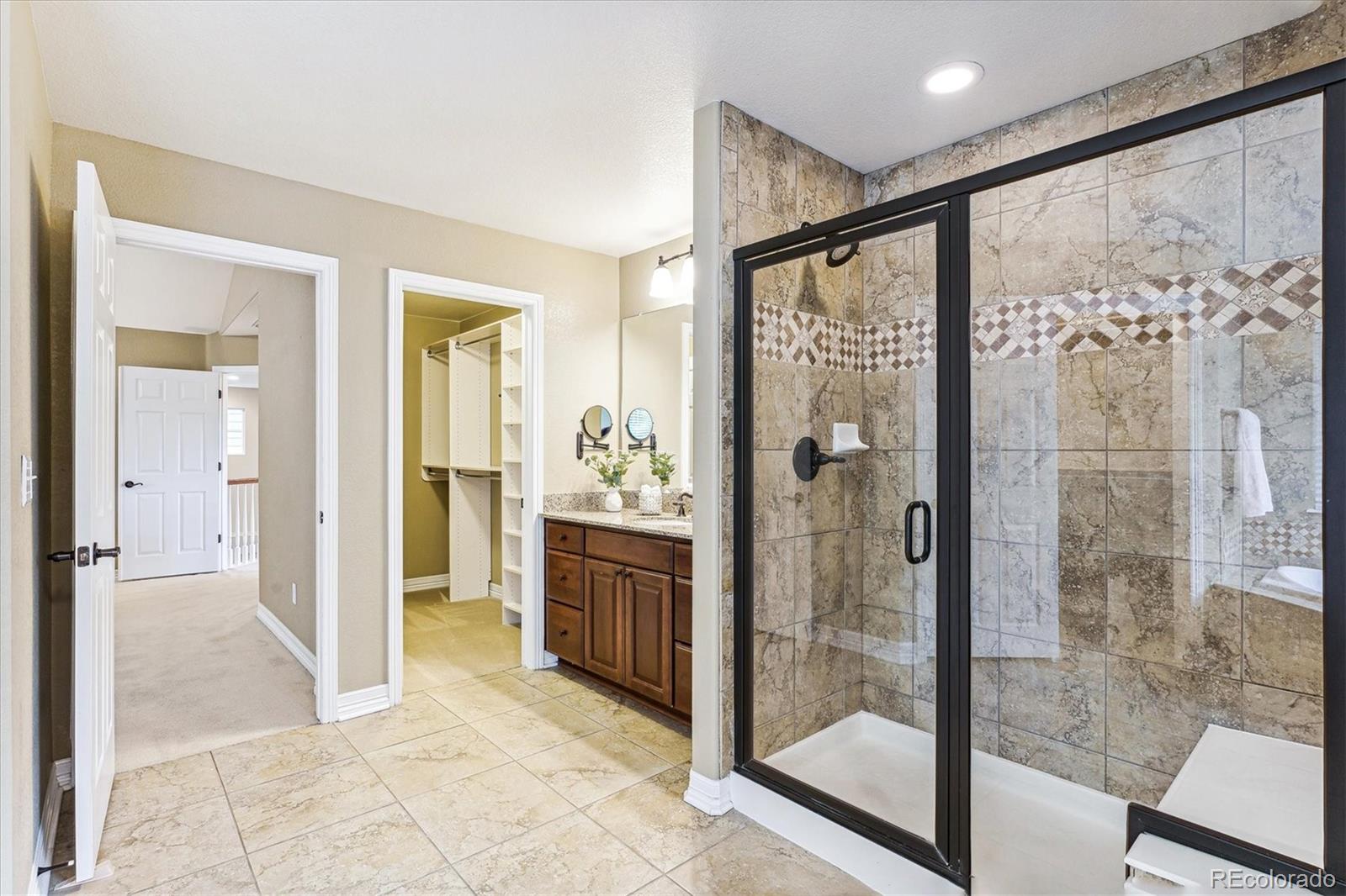 6043 S Paris Street, Greenwood Village, CO 80111, 5 Bedrooms Bedrooms, ,5 BathroomsBathrooms,Residential,For Sale,Paris,REC8517522