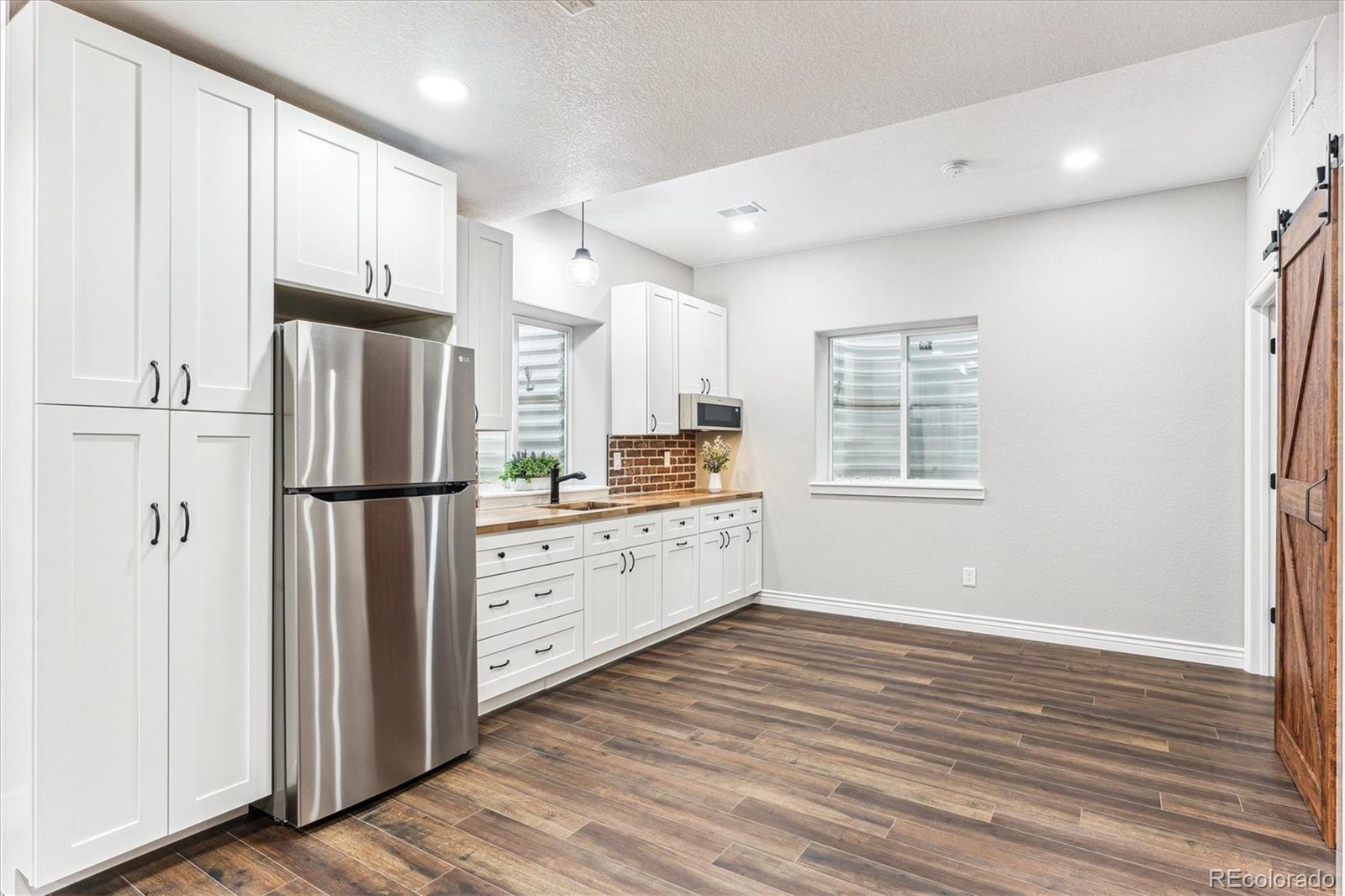 6043 S Paris Street, Greenwood Village, CO 80111, 5 Bedrooms Bedrooms, ,5 BathroomsBathrooms,Residential,For Sale,Paris,REC8517522