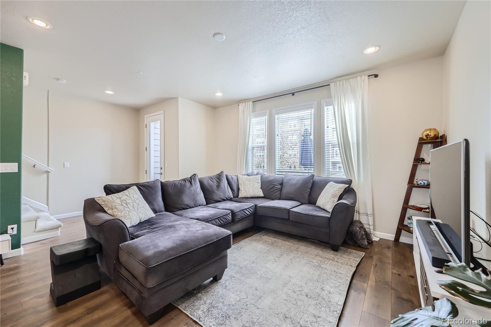 5355 97th Avenue, Broomfield, CO 80020, 3 Bedrooms Bedrooms, ,4 BathroomsBathrooms,Residential,For Sale,97th,REC9579377