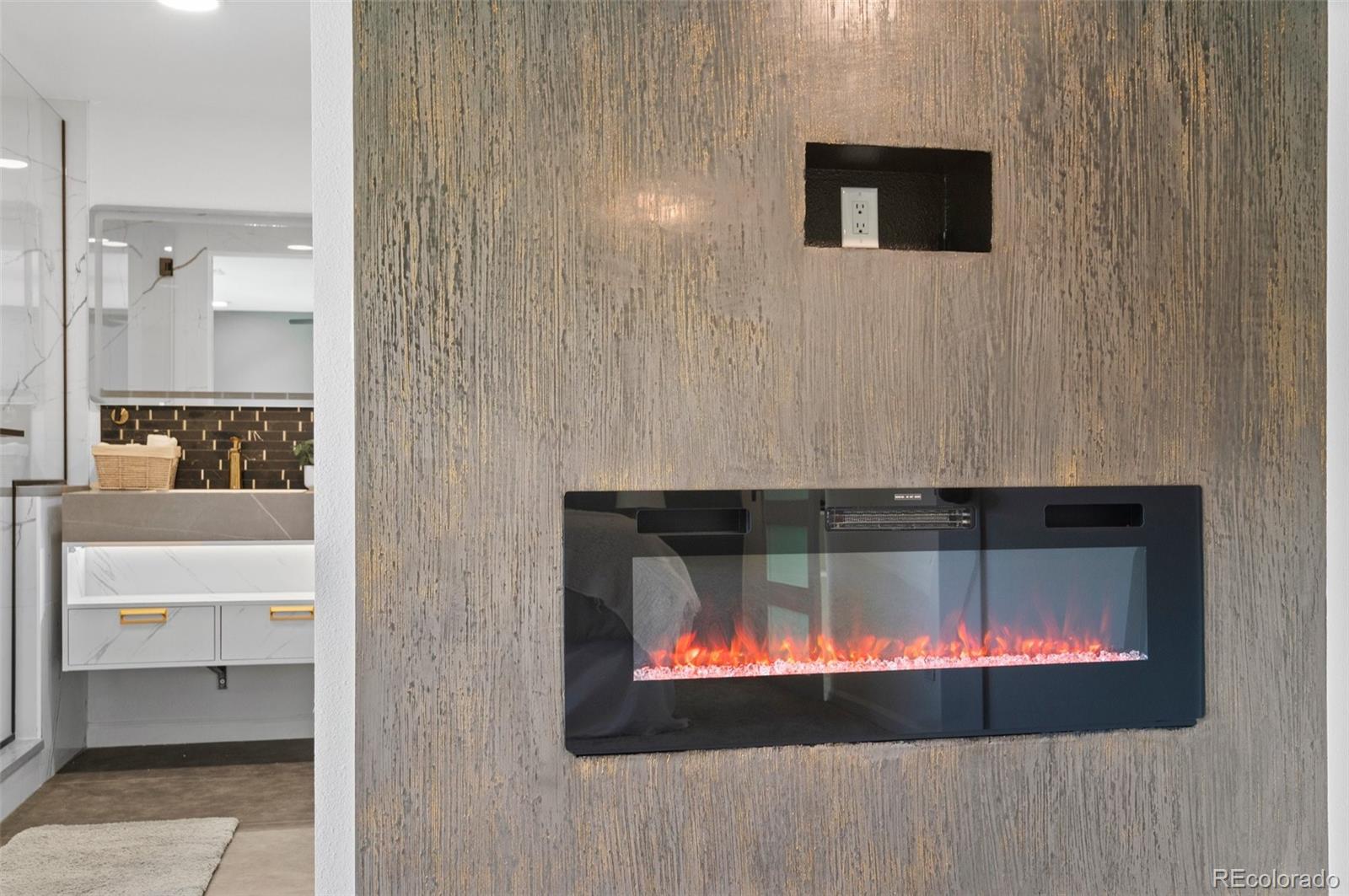 7165 Oneida Circle, Centennial, CO 80112, 5 Bedrooms Bedrooms, ,4 BathroomsBathrooms,Residential,For Sale,Oneida,REC4518918