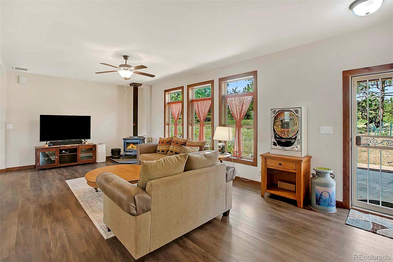 496 Julia Road, Guffey, CO 80820, 3 Bedrooms Bedrooms, ,2 BathroomsBathrooms,Residential,For Sale,Julia,REC1816817