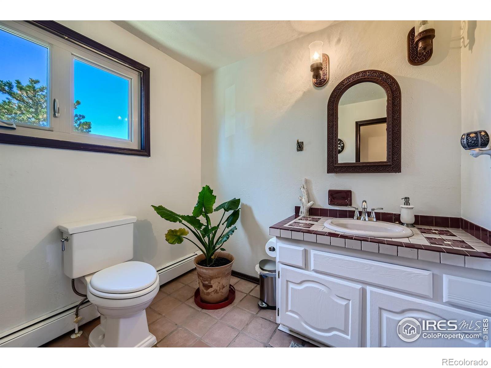 30452 Hollings Way, Golden, CO 80403, 3 Bedrooms Bedrooms, ,4 BathroomsBathrooms,Residential,For Sale,Hollings,RECIR1019037