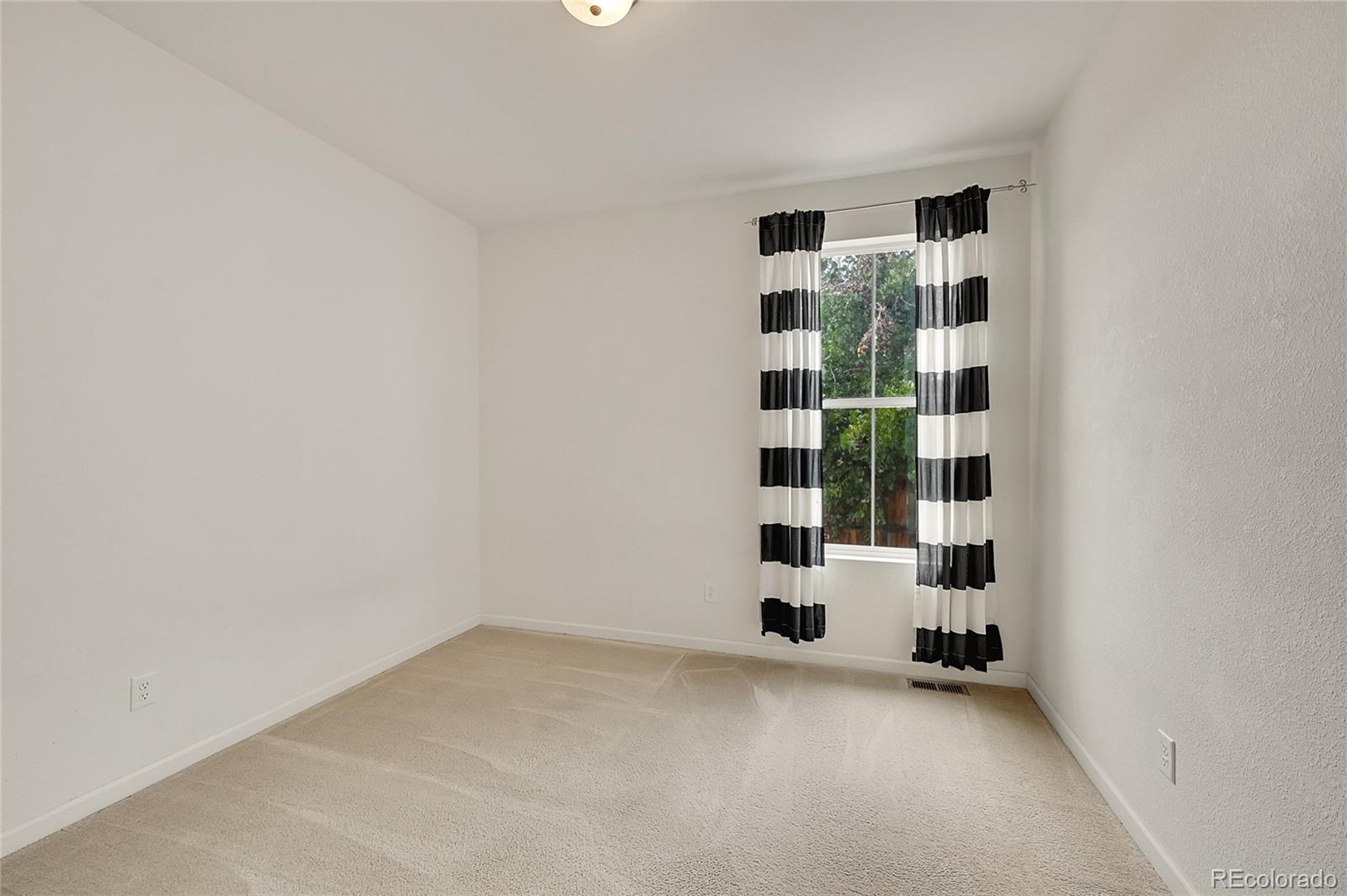 2402 156th Place, Thornton, CO 80602, 3 Bedrooms Bedrooms, ,2 BathroomsBathrooms,Residential,For Sale,156th,REC3293132