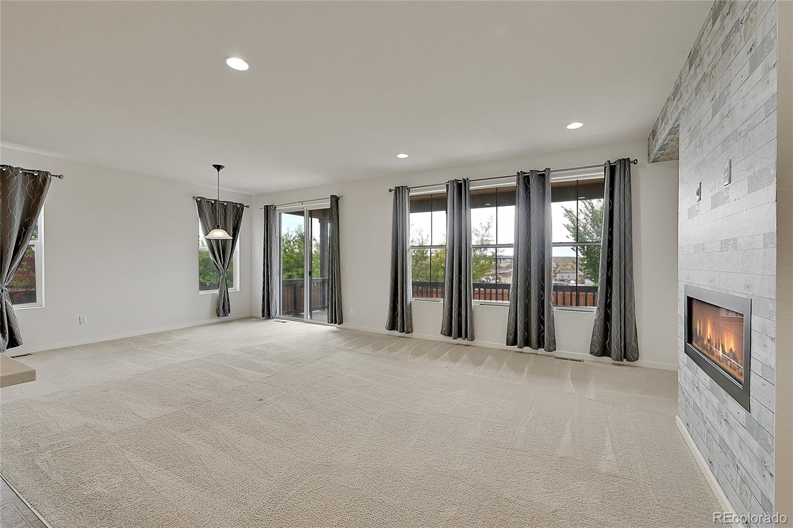 2402 156th Place, Thornton, CO 80602, 3 Bedrooms Bedrooms, ,2 BathroomsBathrooms,Residential,For Sale,156th,REC3293132