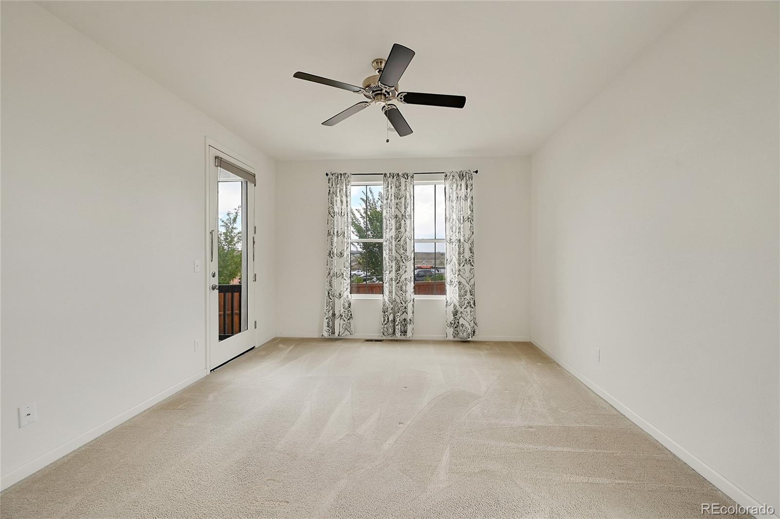 2402 156th Place, Thornton, CO 80602, 3 Bedrooms Bedrooms, ,2 BathroomsBathrooms,Residential,For Sale,156th,REC3293132