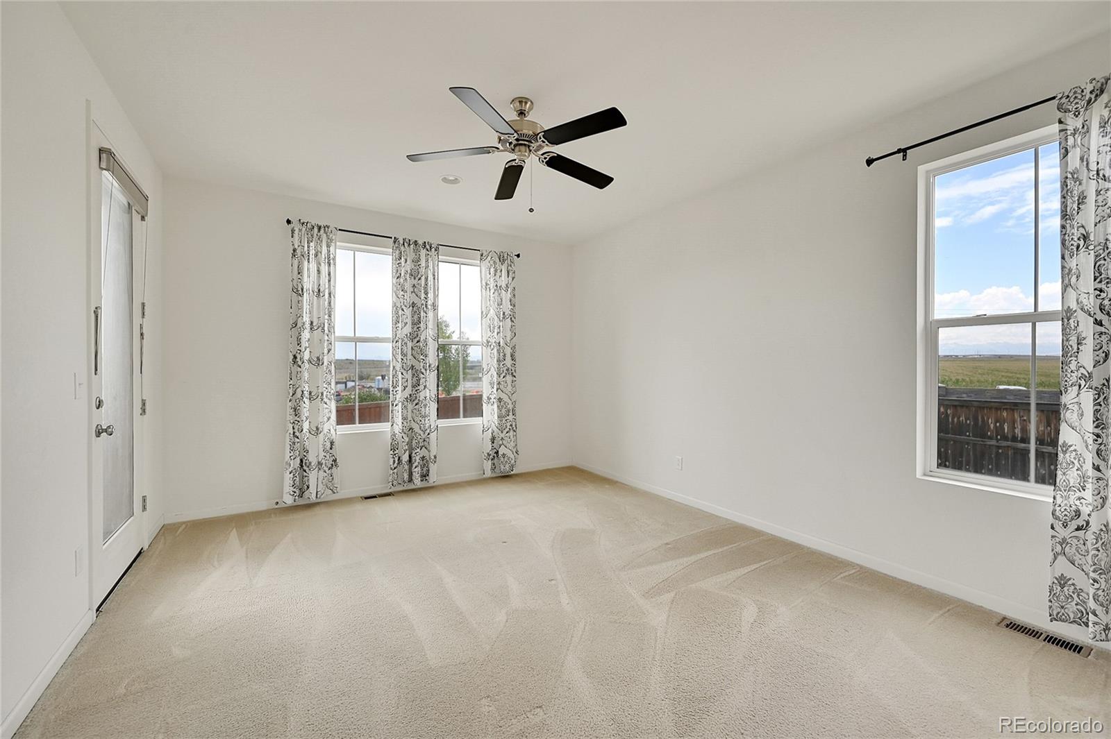 2402 156th Place, Thornton, CO 80602, 3 Bedrooms Bedrooms, ,2 BathroomsBathrooms,Residential,For Sale,156th,REC3293132