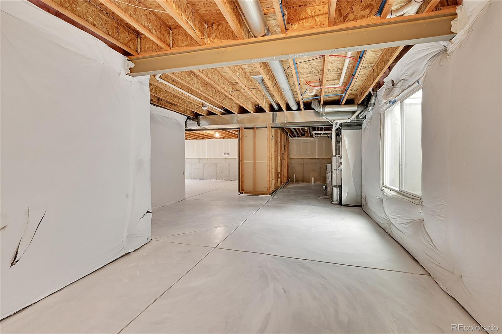 2402 156th Place, Thornton, CO 80602, 3 Bedrooms Bedrooms, ,2 BathroomsBathrooms,Residential,For Sale,156th,REC3293132