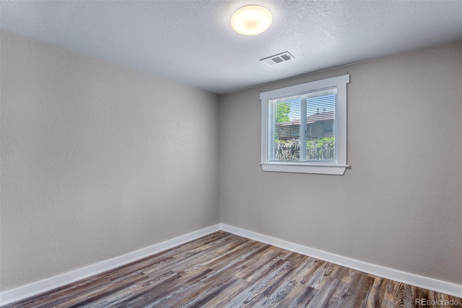 Restricted Address, 6 Bedrooms Bedrooms, ,3 BathroomsBathrooms,Residential,For Sale,Benton,REC4440806