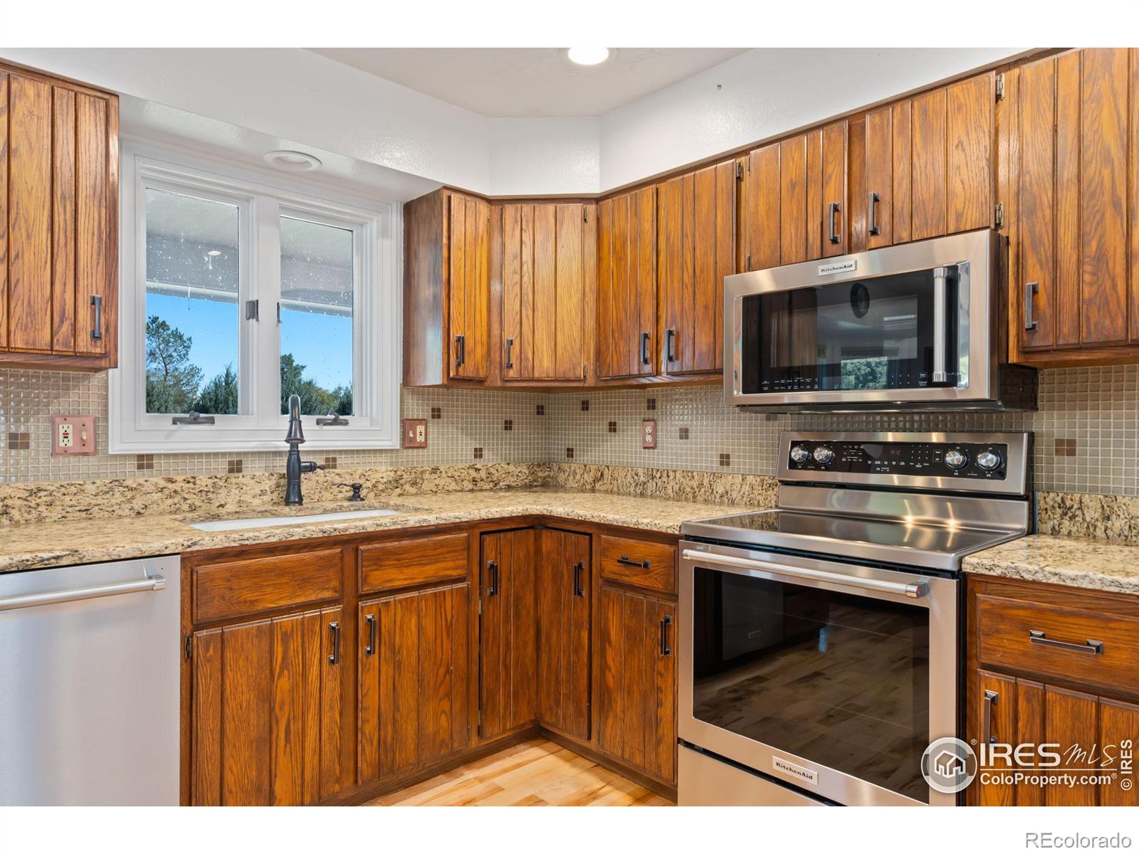 21977 County Road 78, Eaton, CO 80615, 3 Bedrooms Bedrooms, ,3 BathroomsBathrooms,Residential,For Sale,County Road 78,RECIR1019016