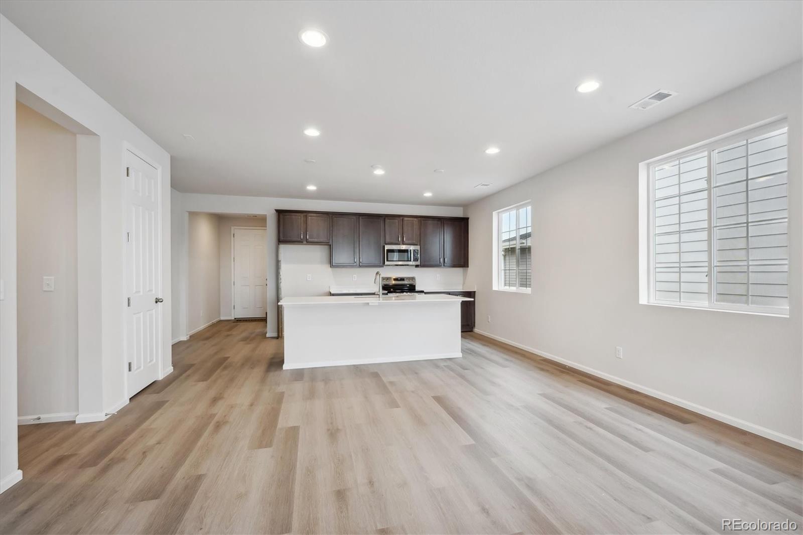 1361 Rock Cliff Avenue, Erie, CO 80516, 4 Bedrooms Bedrooms, ,2 BathroomsBathrooms,Residential,For Sale,Rock Cliff,REC5972505