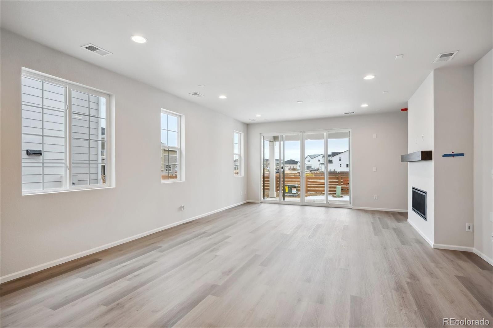 1361 Rock Cliff Avenue, Erie, CO 80516, 4 Bedrooms Bedrooms, ,2 BathroomsBathrooms,Residential,For Sale,Rock Cliff,REC5972505