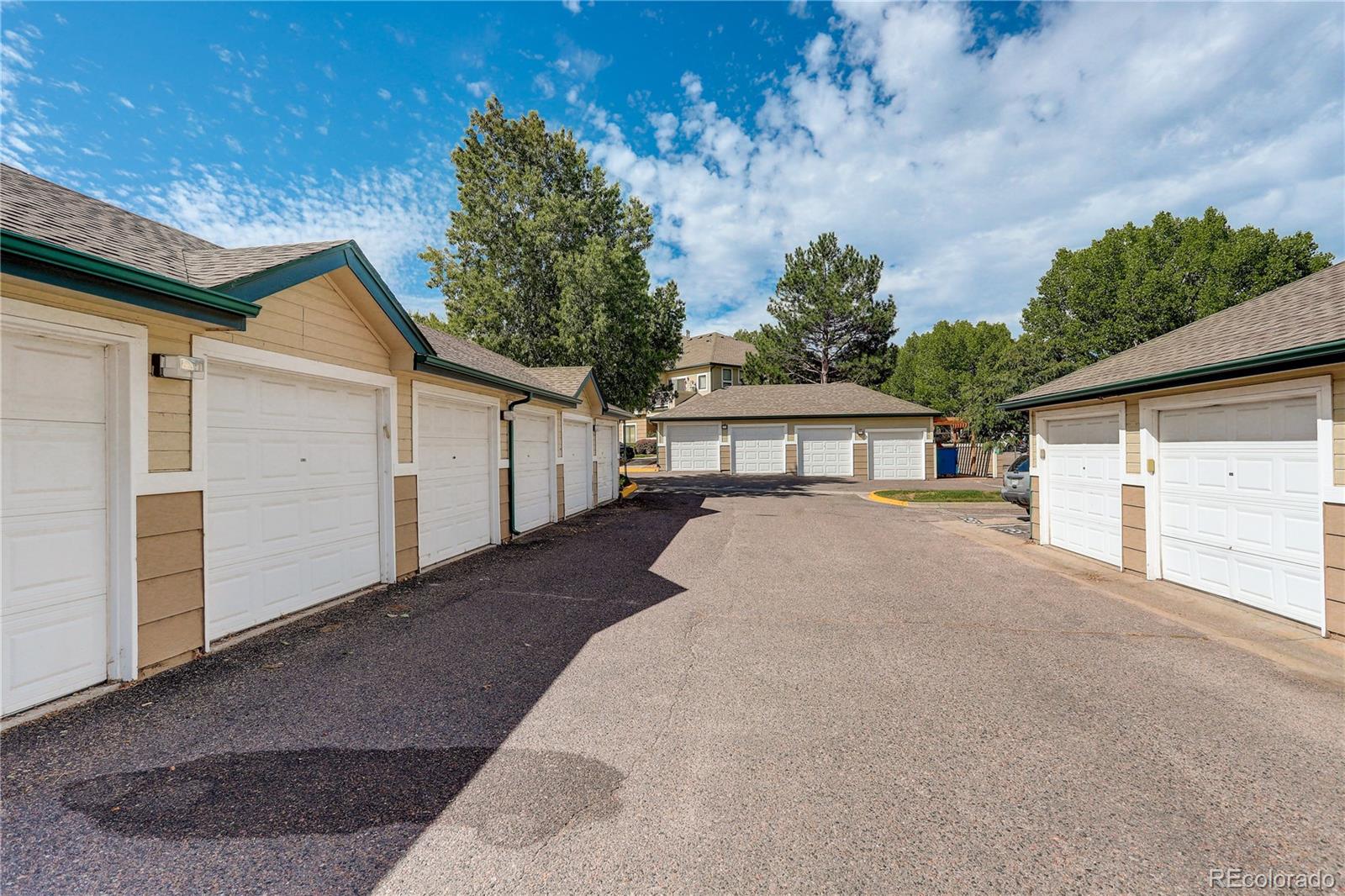 8707 Florida Avenue #806, Denver, CO 80247, 2 Bedrooms Bedrooms, ,2 BathroomsBathrooms,Residential,For Sale,Florida,REC4150056